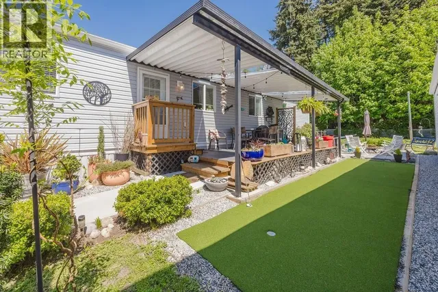 13 - 4496 SUNSHINE COAST HIGHWAY, Sechelt 2