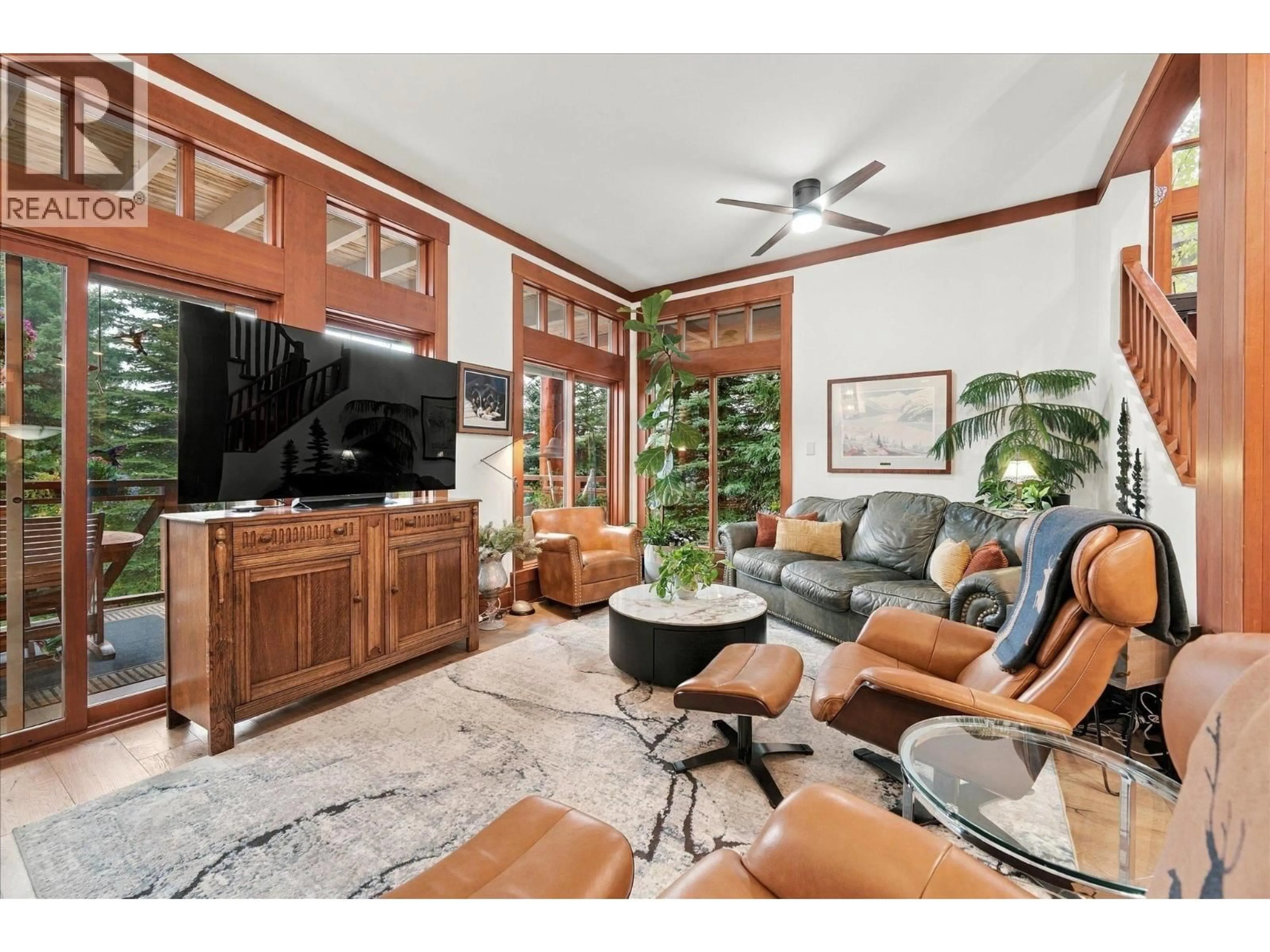 Living room with furniture, unknown for 23 - 2324 TALUSWOOD PLACE, Whistler British Columbia V8E0R1