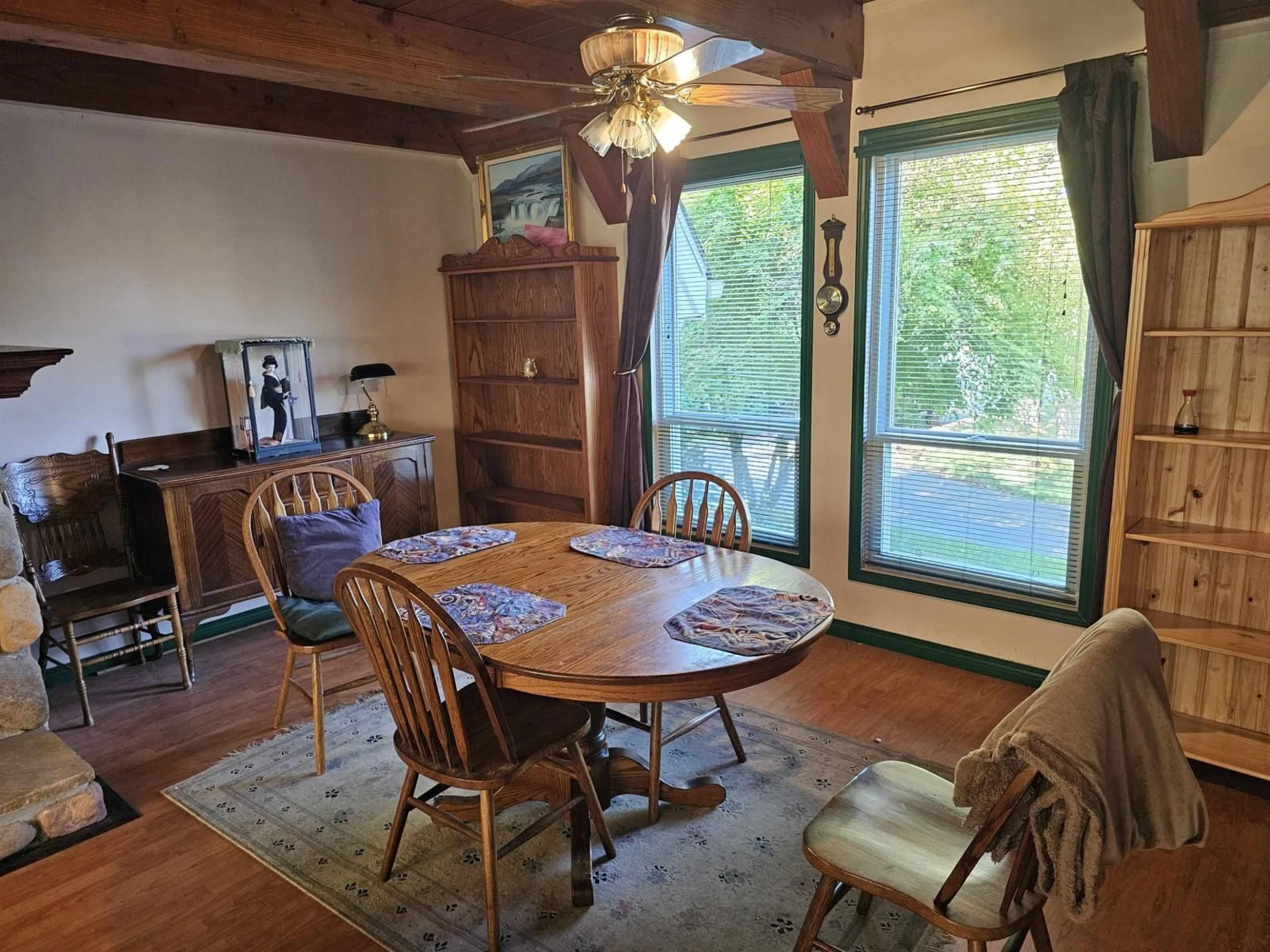 Dining room, wood/laminate floor for 19850 48 AVENUE, Langley British Columbia V3A3L1