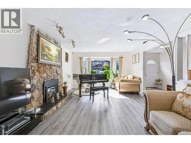 10680 HOLLYMOUNT DRIVE, Richmond 5