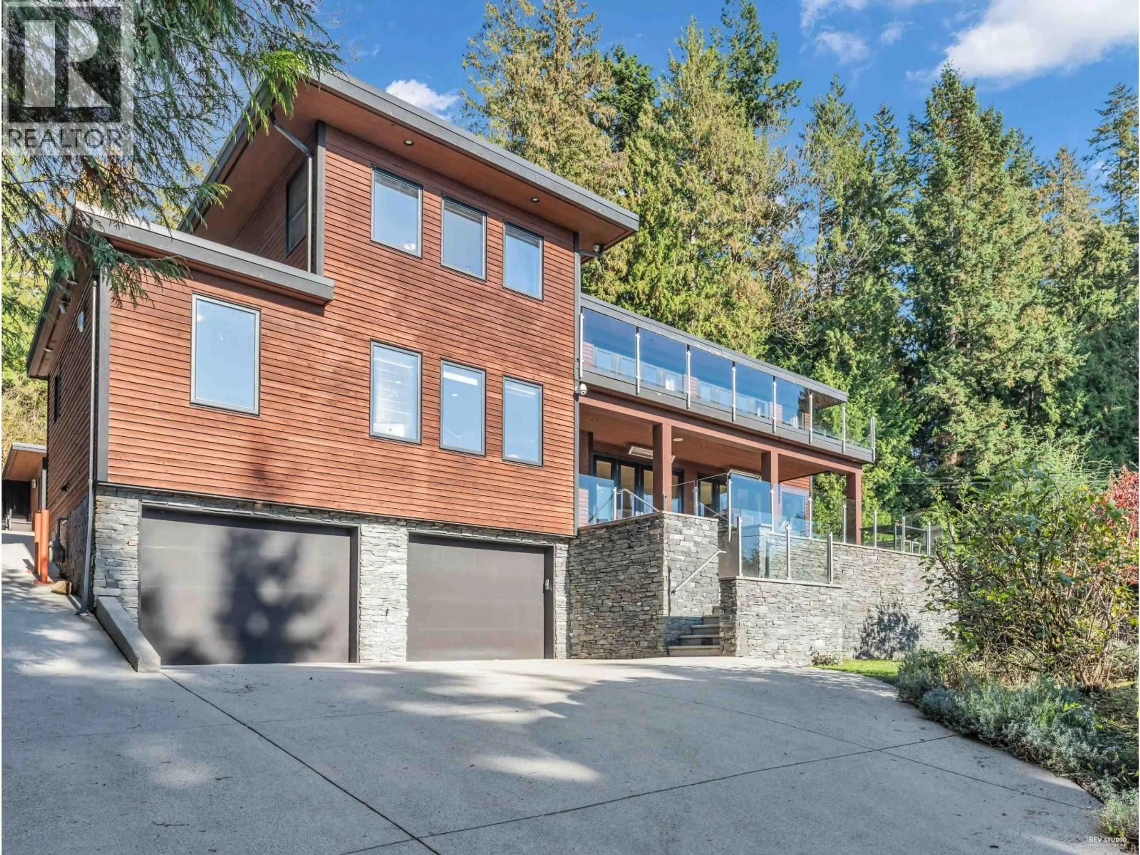 Home with brick exterior material, unknown for 4742 CAULFEILD DRIVE, West Vancouver British Columbia V7W1G5