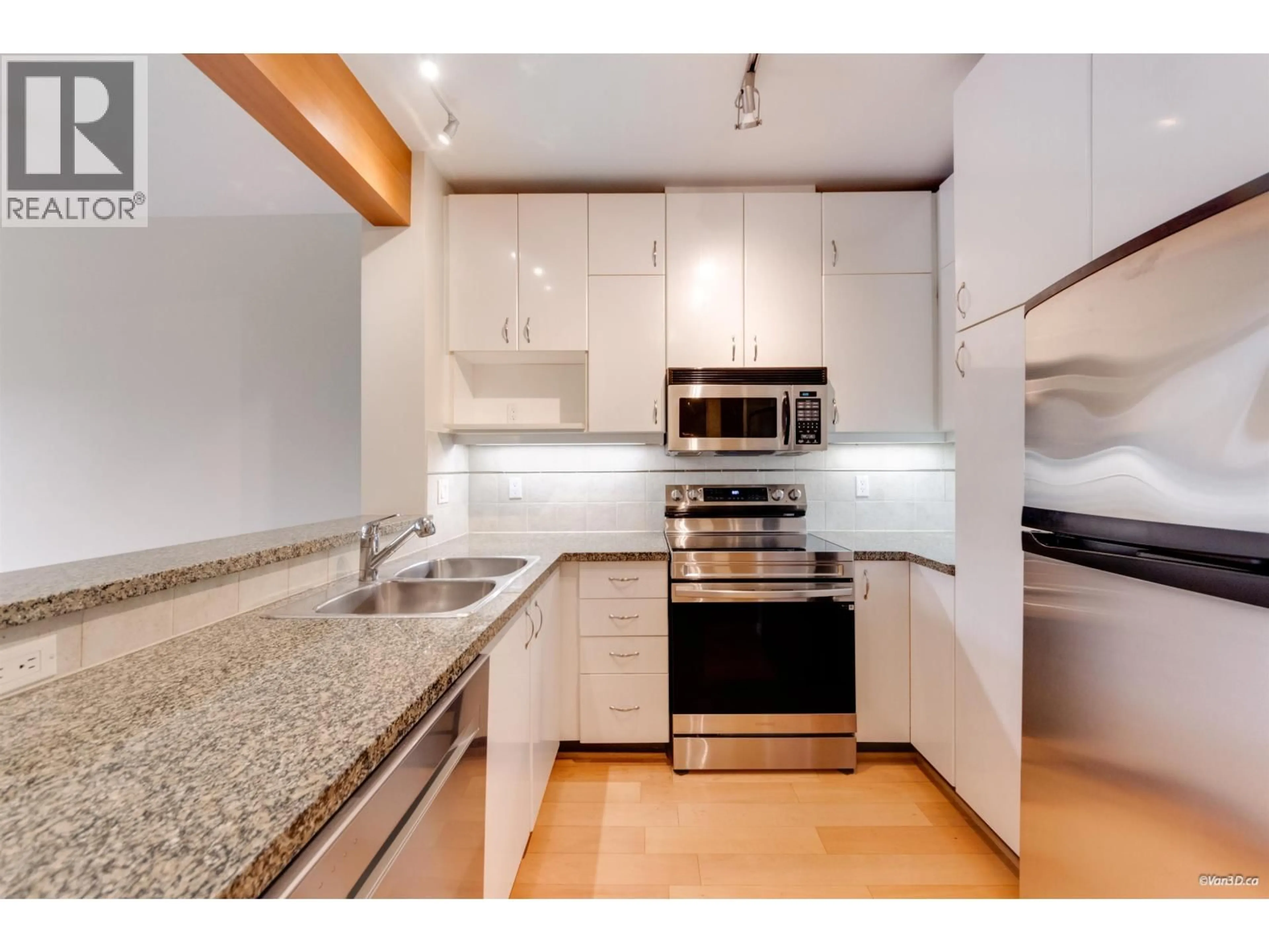 Standard kitchen, unknown for 319 - 580 RAVEN WOODS DRIVE, North Vancouver British Columbia V7G2T2