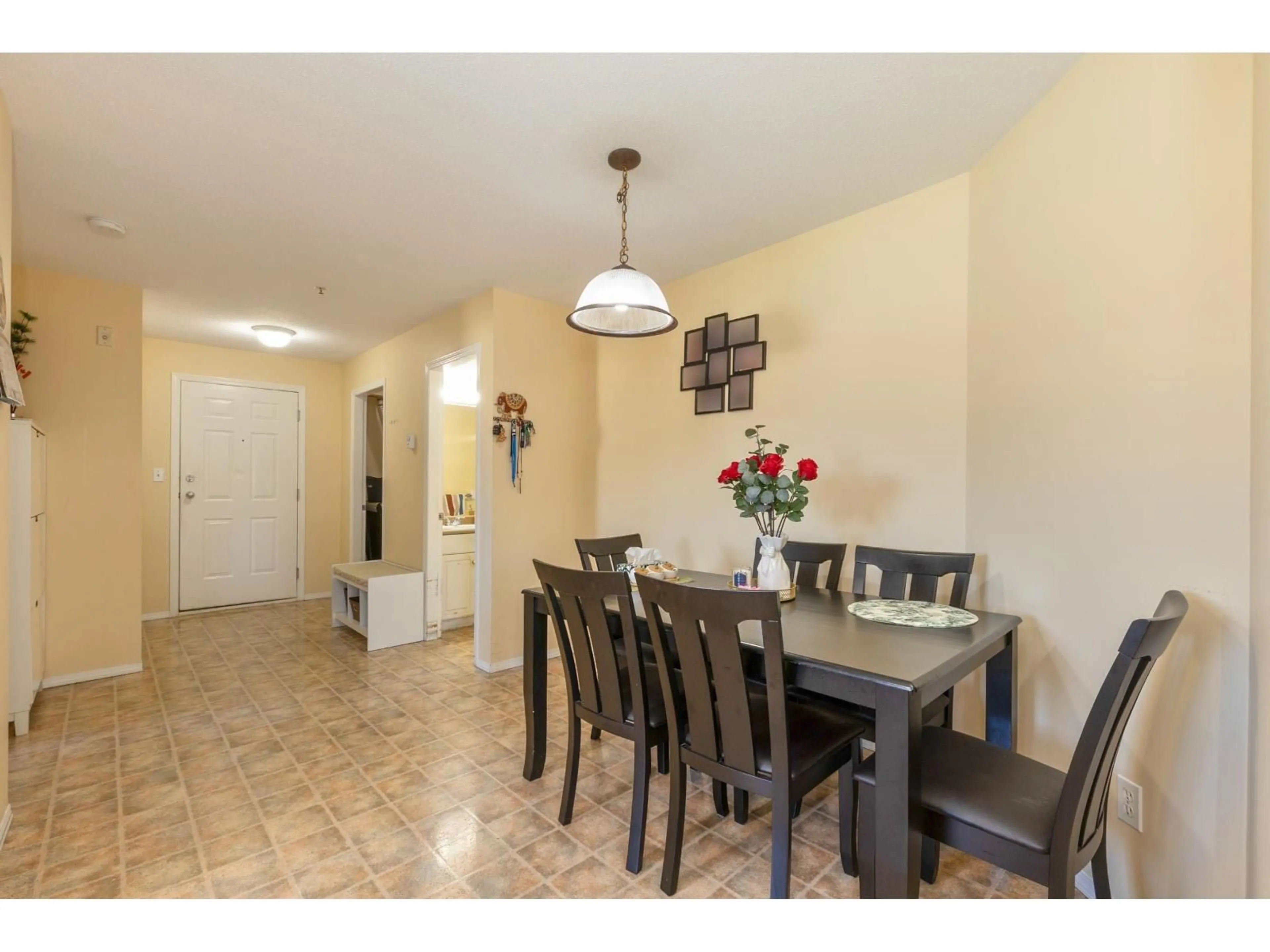 Dining room, unknown for 303 - 2350 WESTERLY STREET, Abbotsford British Columbia V2T6T7