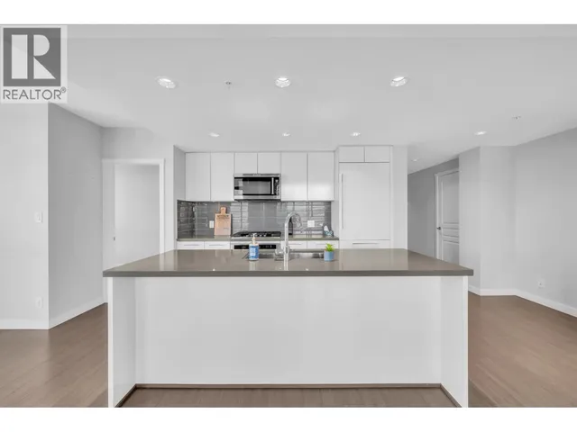 2001 - 3093 WINDSOR GATE, Coquitlam 3