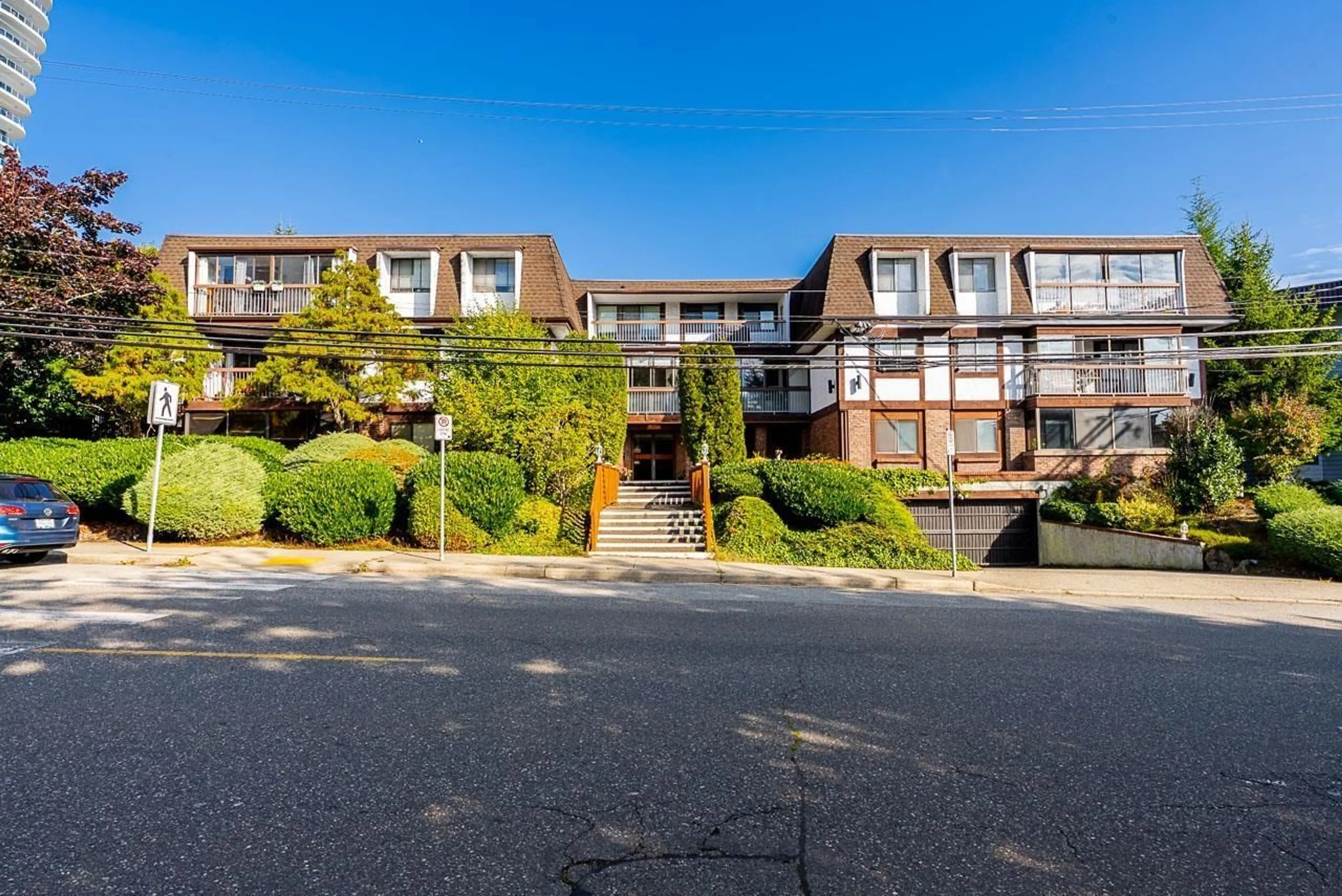 A pic from outside/outdoor area/front of a property/back of a property/a pic from drone, unknown for 108 - 1444 MARTIN STREET, White Rock British Columbia V4B3W7
