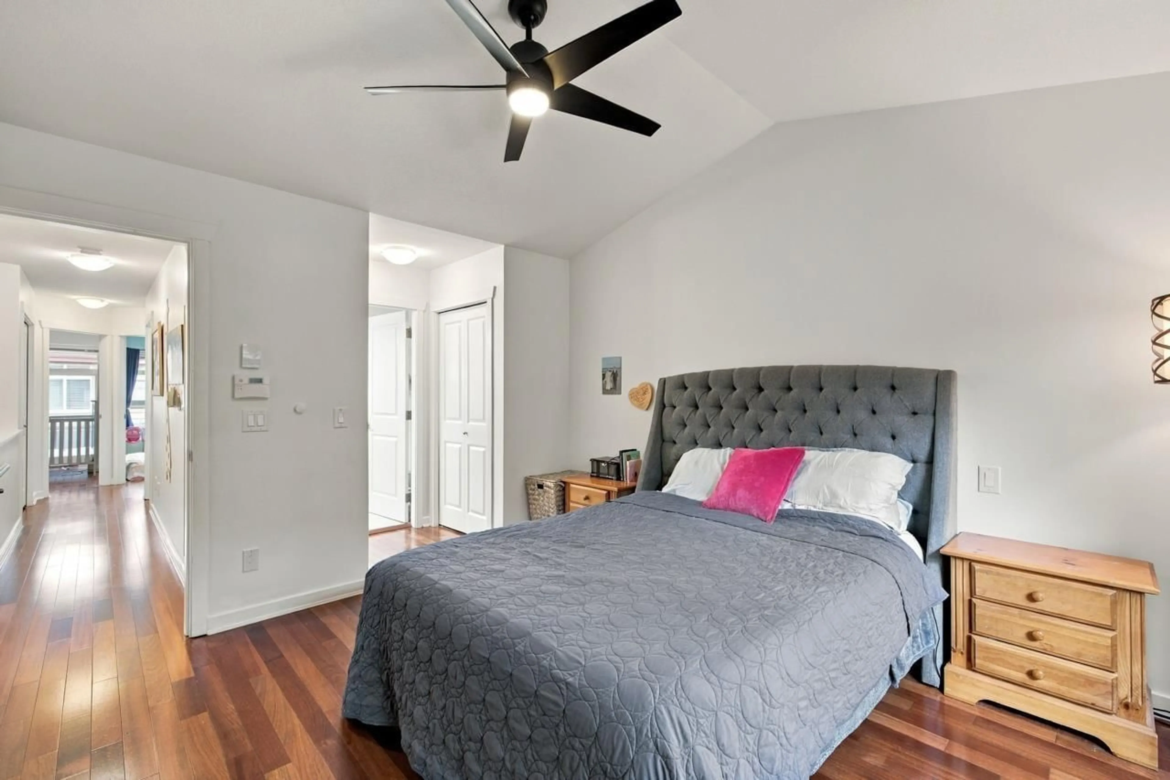 Bedroom with bed, unknown for 44 - 15151 34 AVENUE, Surrey British Columbia V3Z4P5
