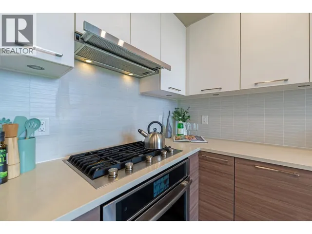1 - 8599 RIVER DISTRICT CROSSING, Vancouver 3