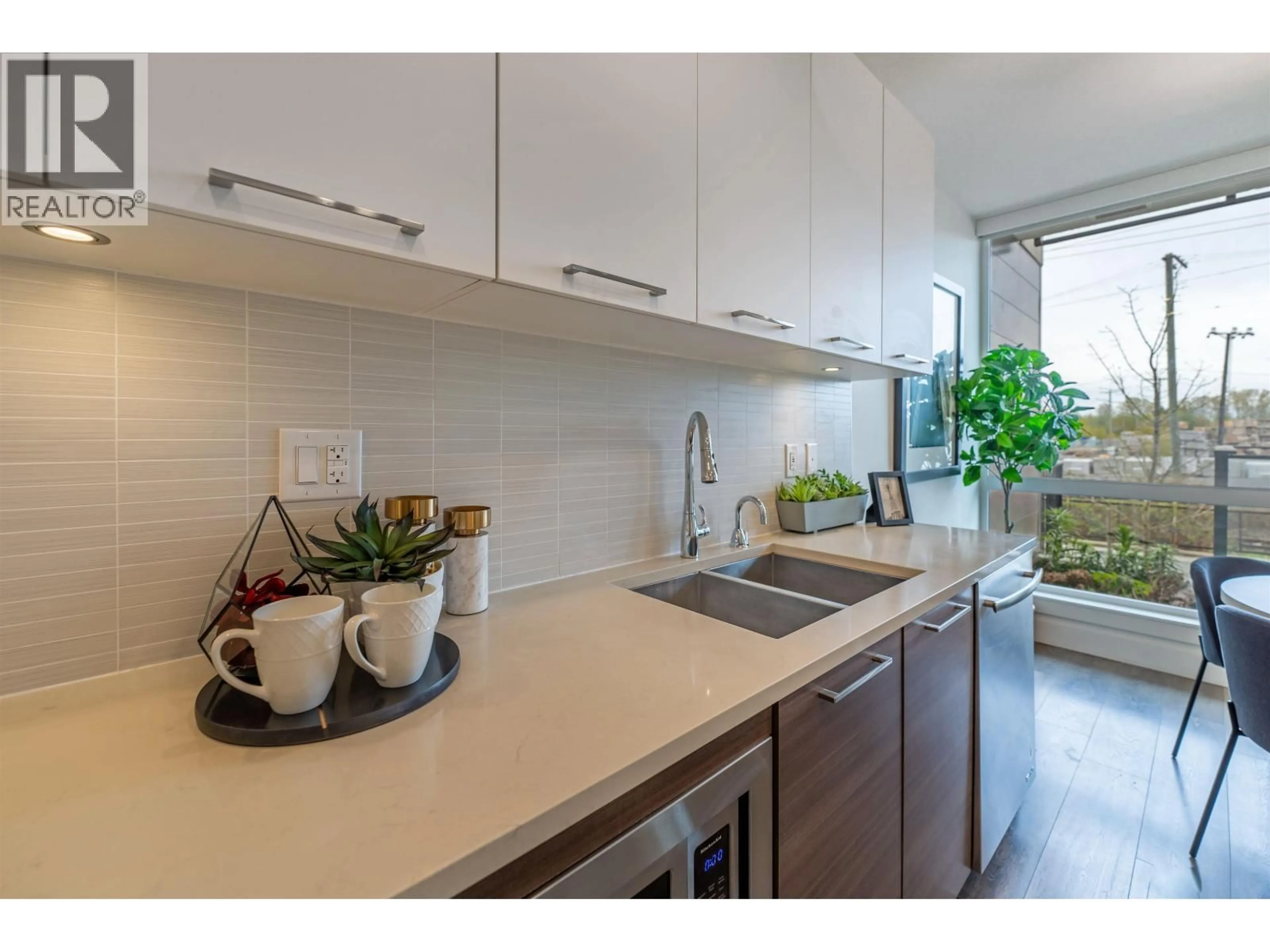 Standard kitchen, unknown for 1 - 8599 RIVER DISTRICT CROSSING, Vancouver British Columbia V5S0C7