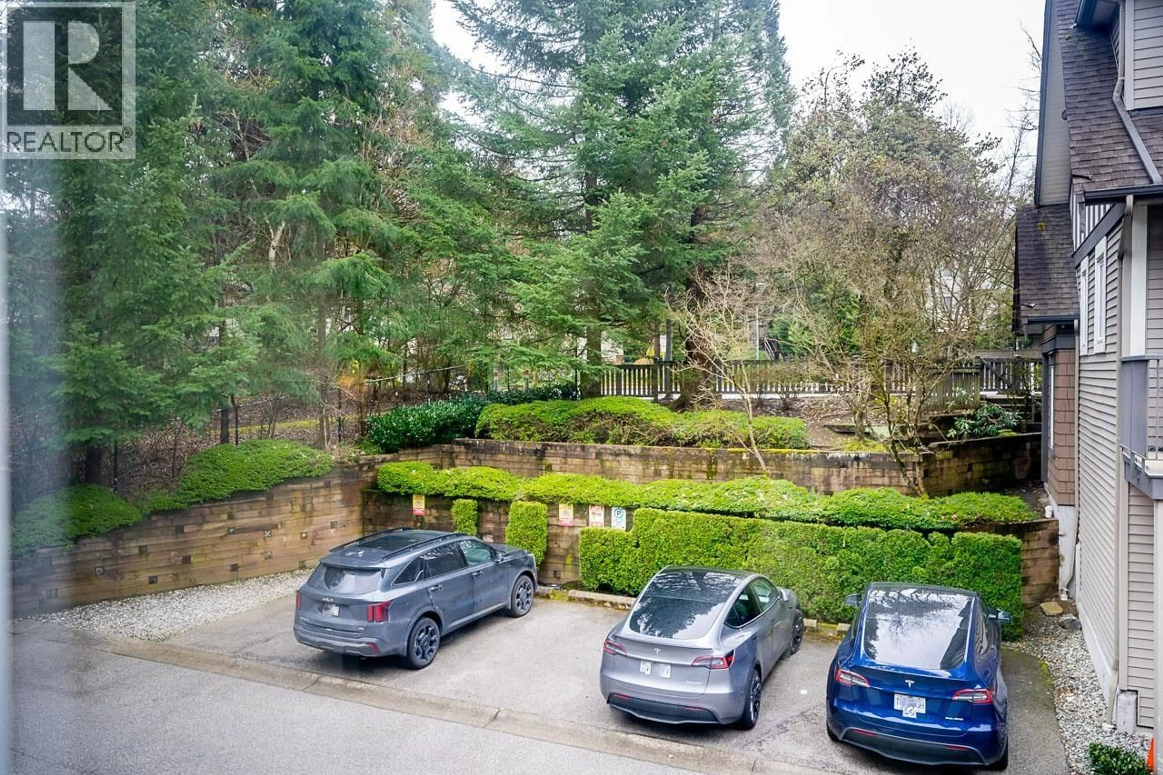 A pic from outside/outdoor area/front of a property/back of a property/a pic from drone, forest/trees view for 26 - 8533 CUMBERLAND PLACE, Burnaby British Columbia V3N5C1