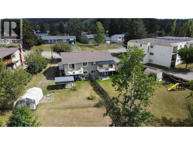 238 ELM AVENUE, 100 Mile House 5