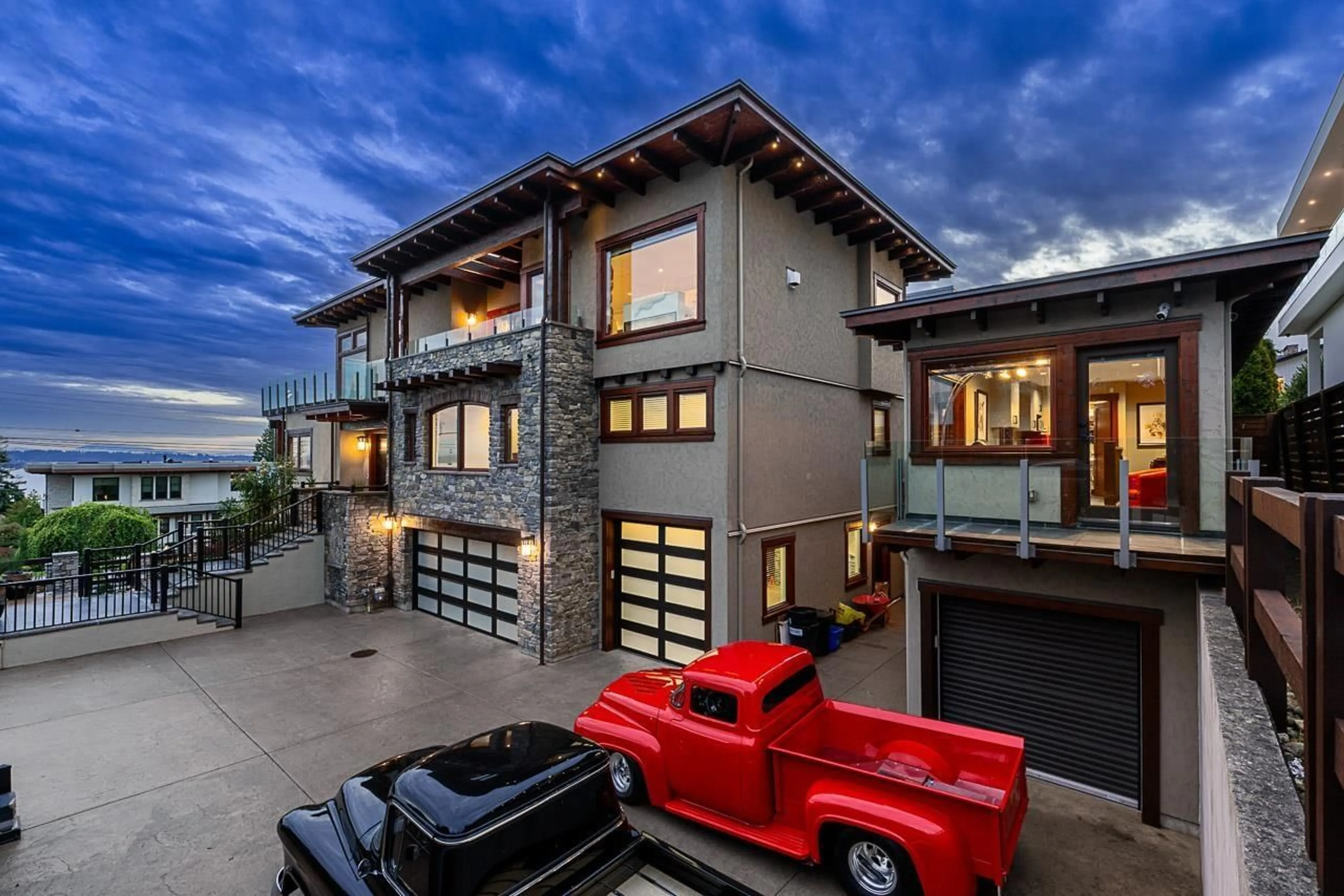 Home with brick exterior material, street for 1117 PARKER STREET, White Rock British Columbia V4B4R8