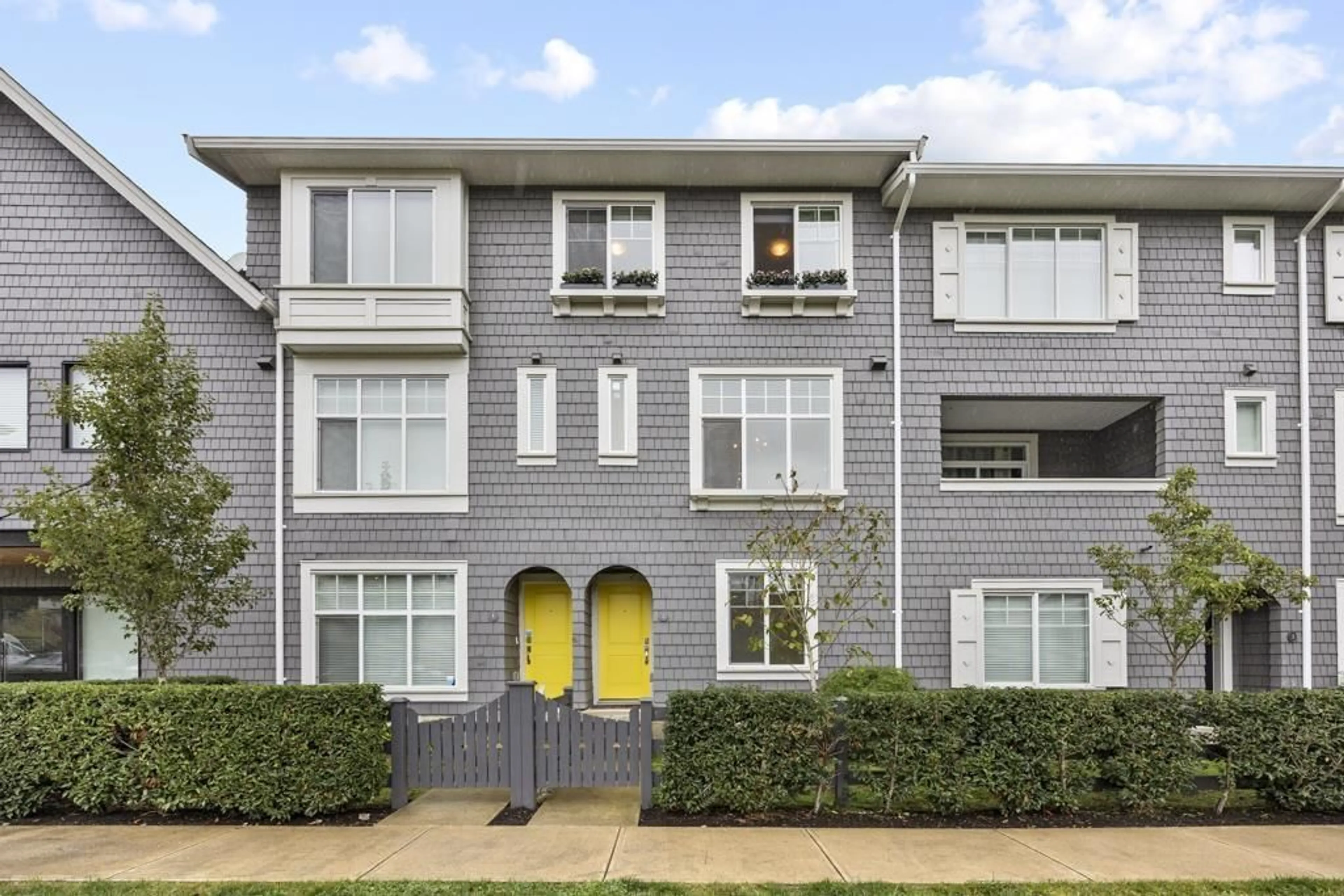 Home with vinyl exterior material, street for 2 - 15850 85 AVENUE, Surrey British Columbia V4N6W2