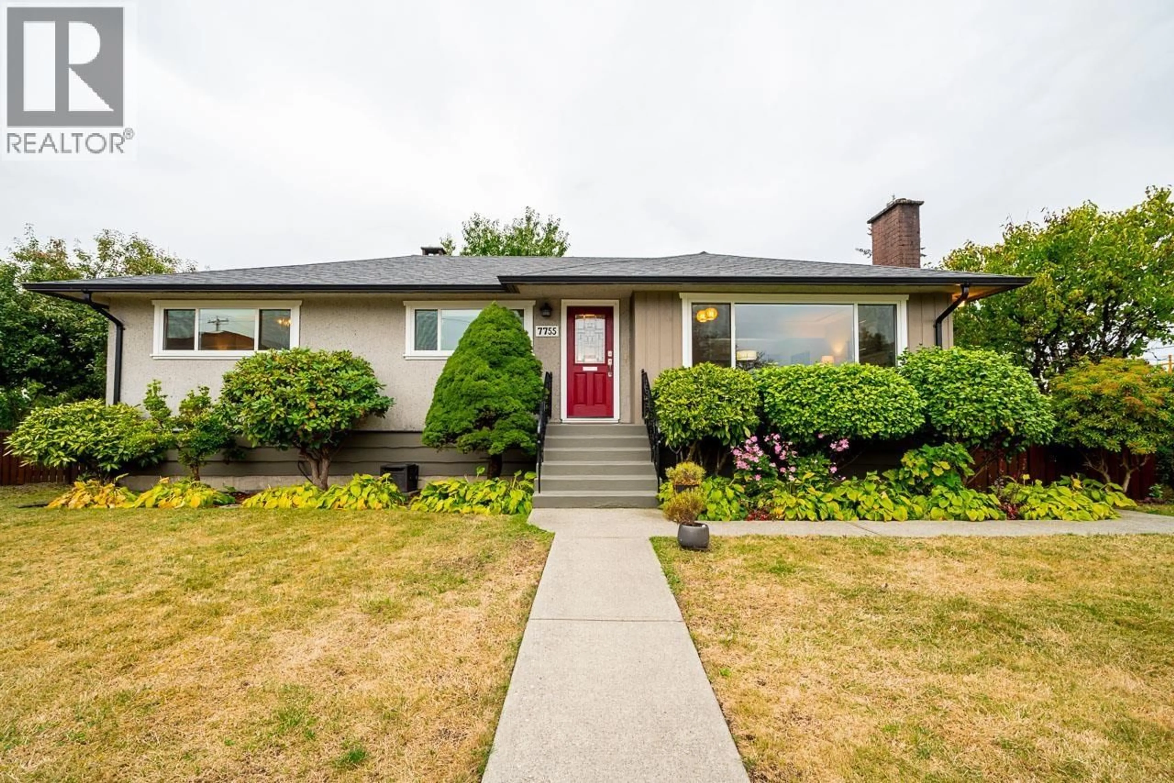 Home with vinyl exterior material, street for 7755 TAYLOR PLACE, Burnaby British Columbia V3N3Z1
