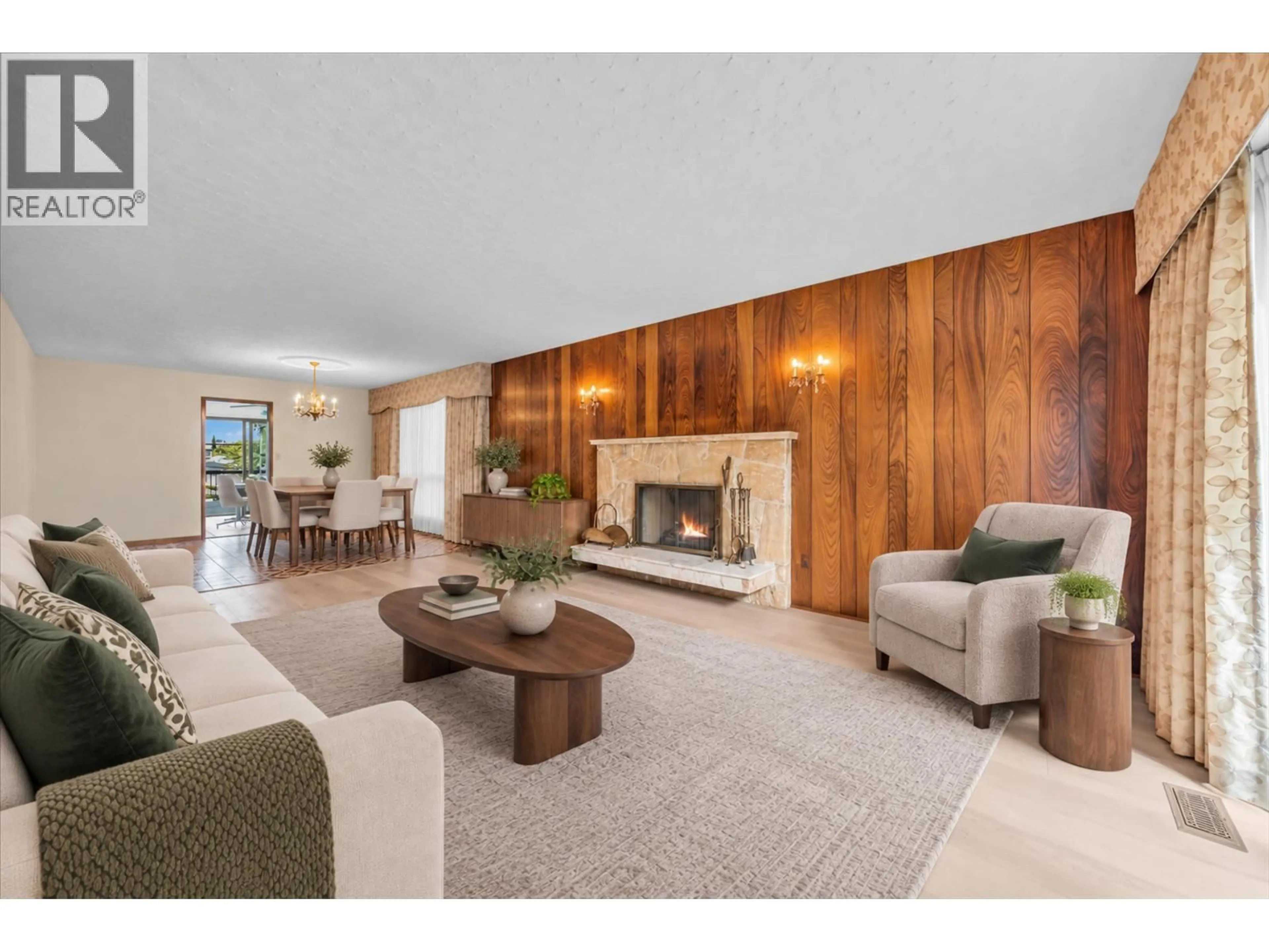 Living room with furniture, wood/laminate floor for 4195 NANAIMO STREET, Vancouver British Columbia V5N5H6