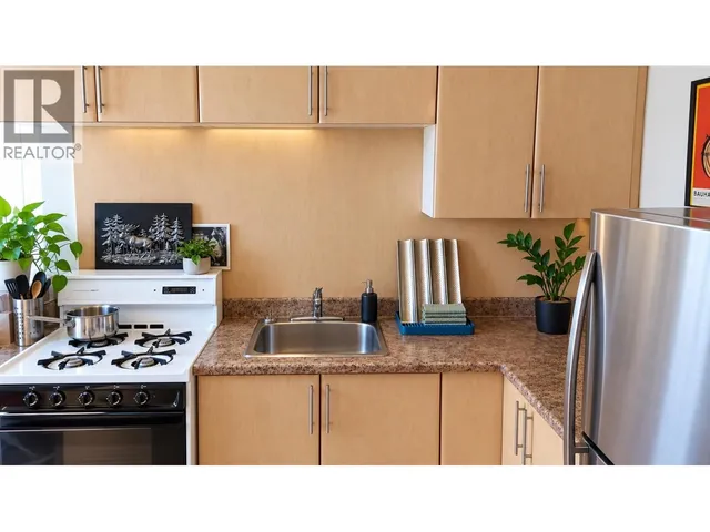 1951 NAPIER STREET, Vancouver 4