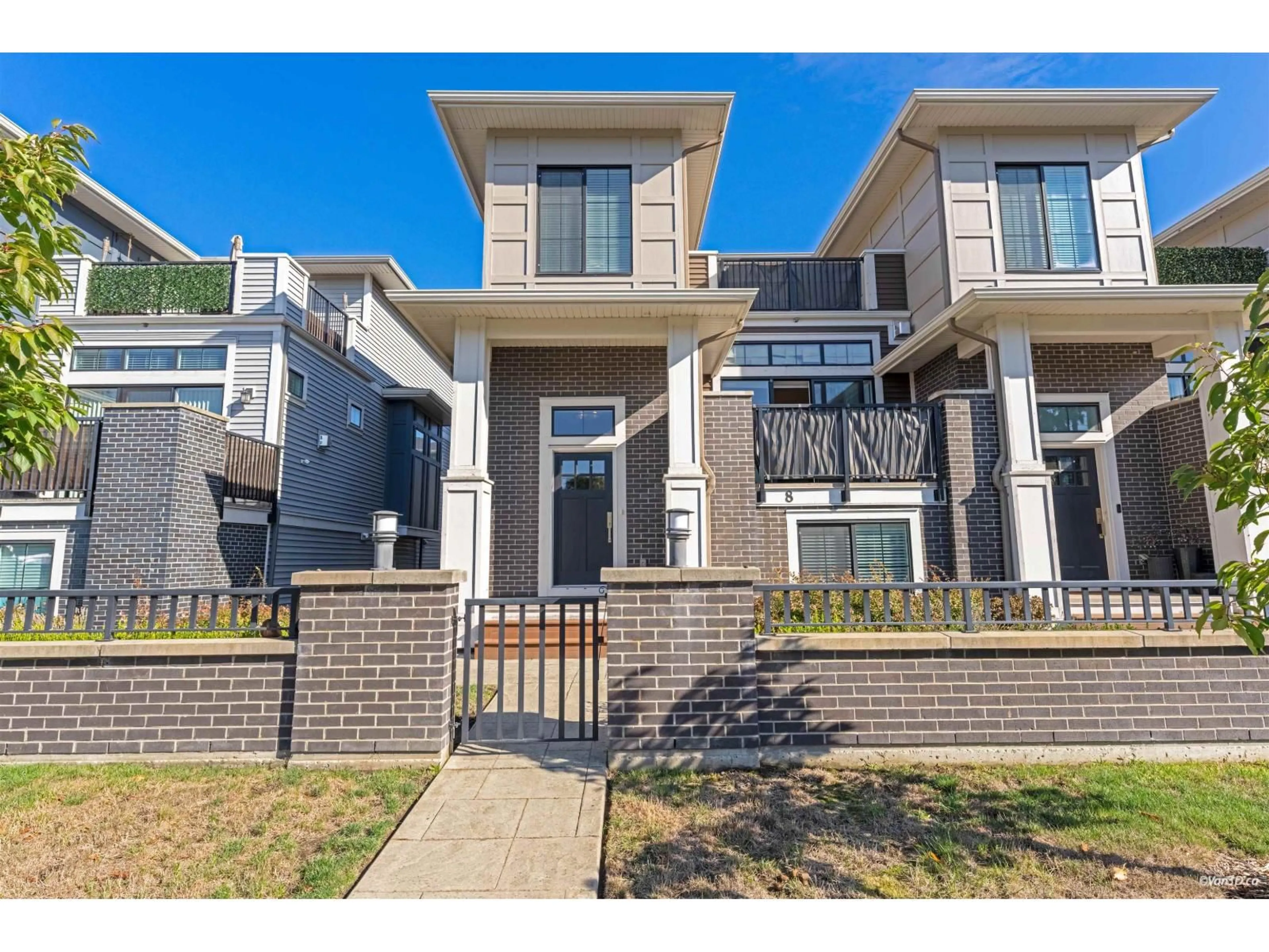 Unknown for 8 - 45545 KIPP AVENUE, Chilliwack British Columbia V2P1Z1