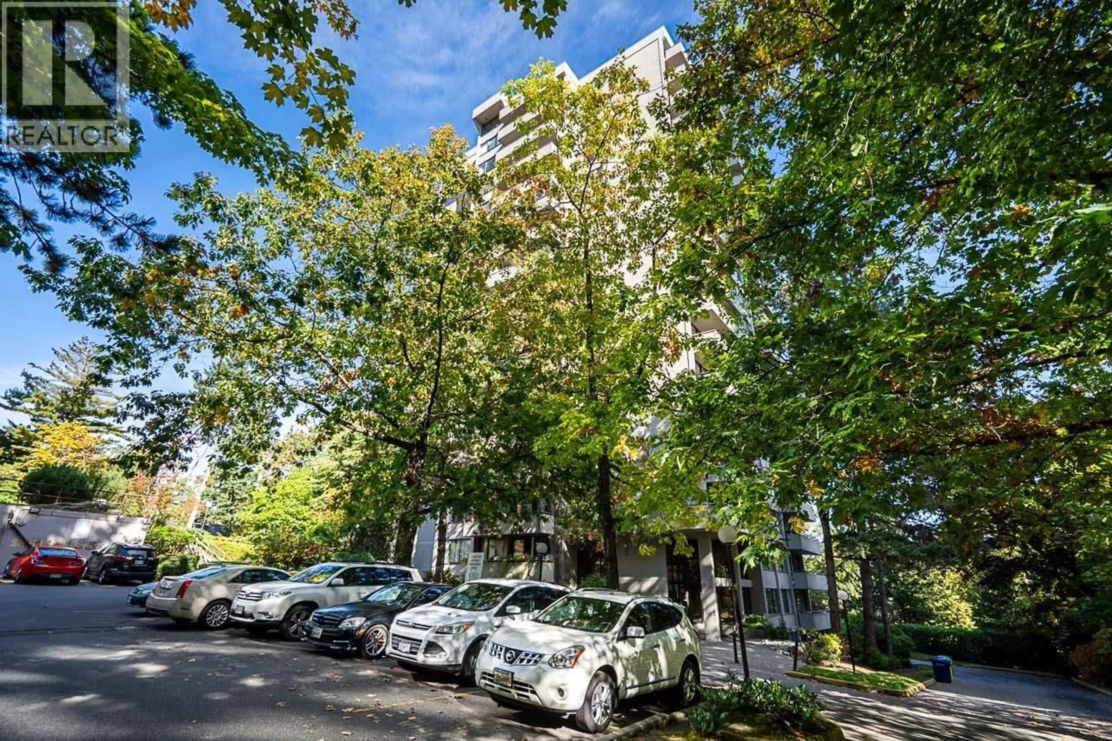 Parking for 701 - 2060 BELLWOOD AVENUE, Burnaby British Columbia V5B4V2