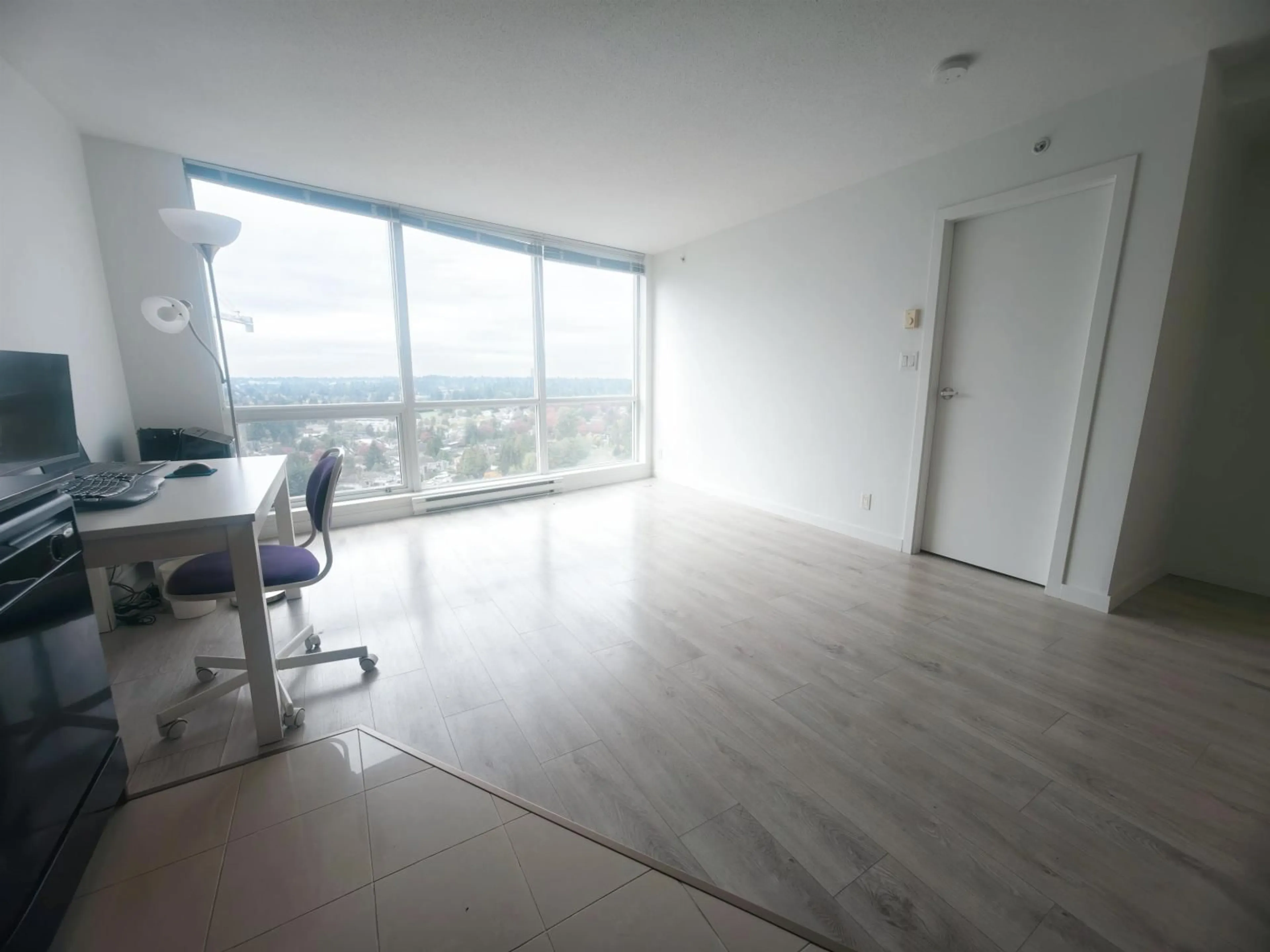 A pic of a room for 2410 - 13618 100 AVENUE, Surrey British Columbia V3T0A8