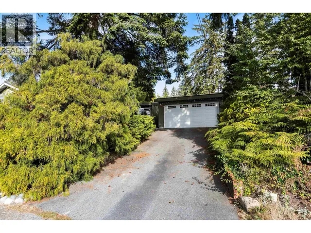 695 MACINTOSH STREET, Coquitlam 2