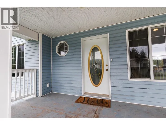4902 HAUGLAND AVENUE, Terrace 2