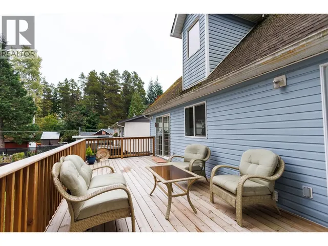 4902 HAUGLAND AVENUE, Terrace 5