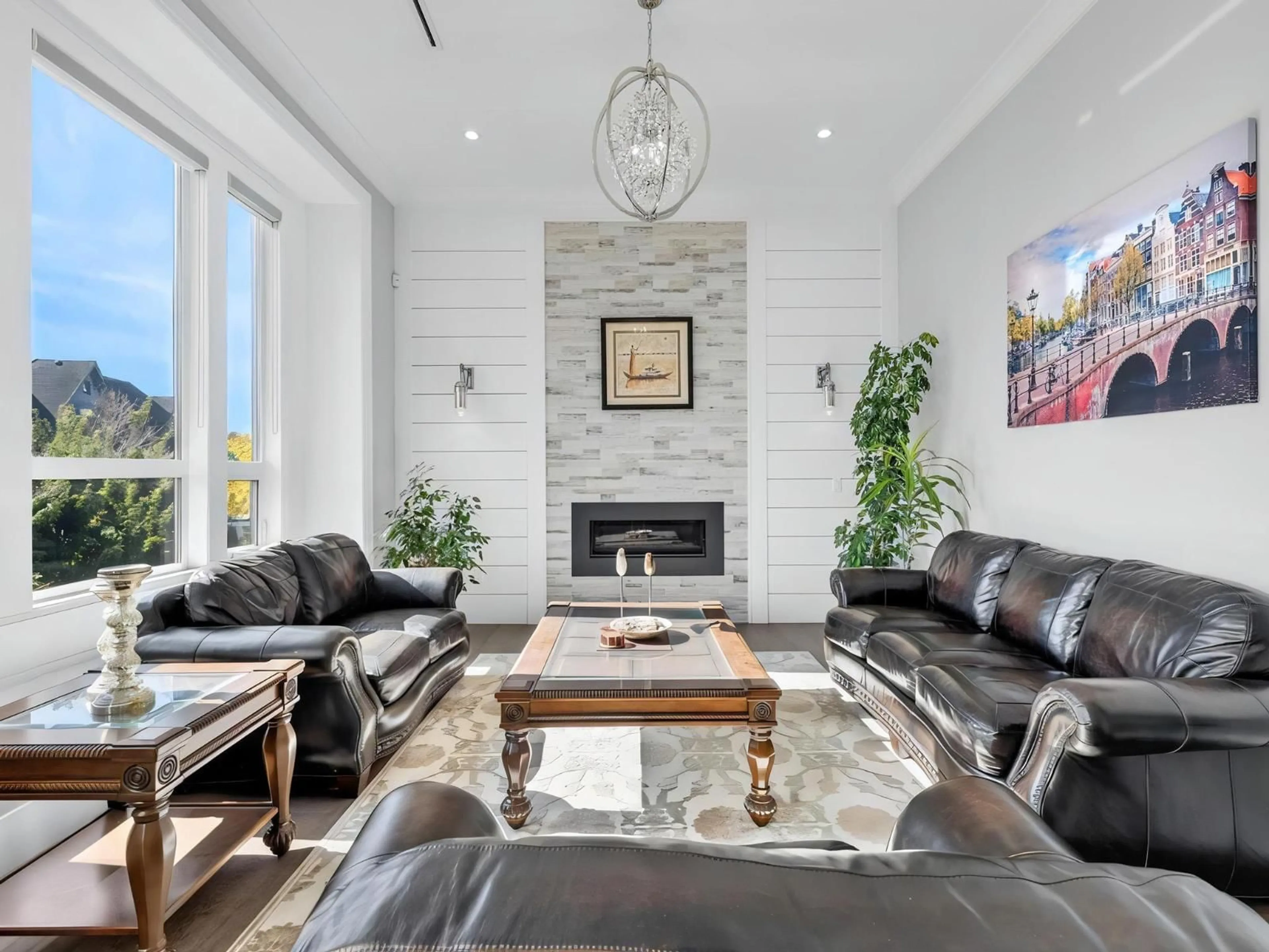 Living room with furniture, unknown for 15949 39A AVENUE, Surrey British Columbia V3Z0Y3