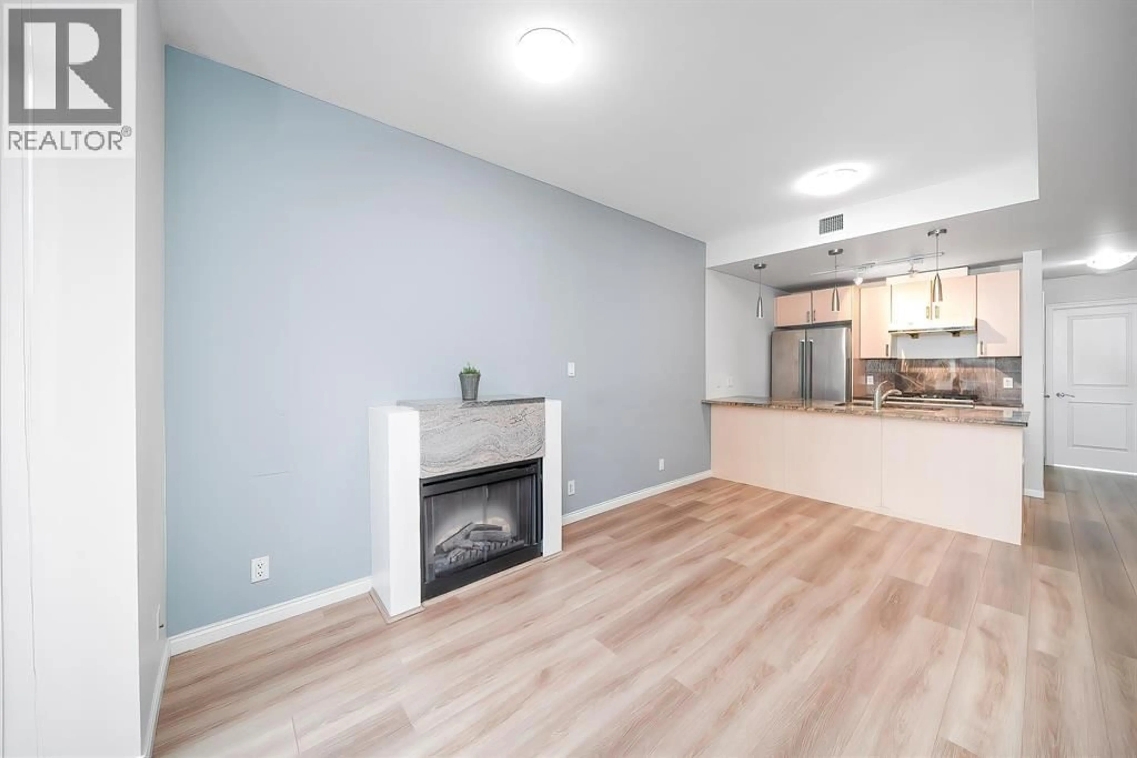 Unknown for 303 - 1211 MELVILLE STREET, Vancouver British Columbia V6E0A7
