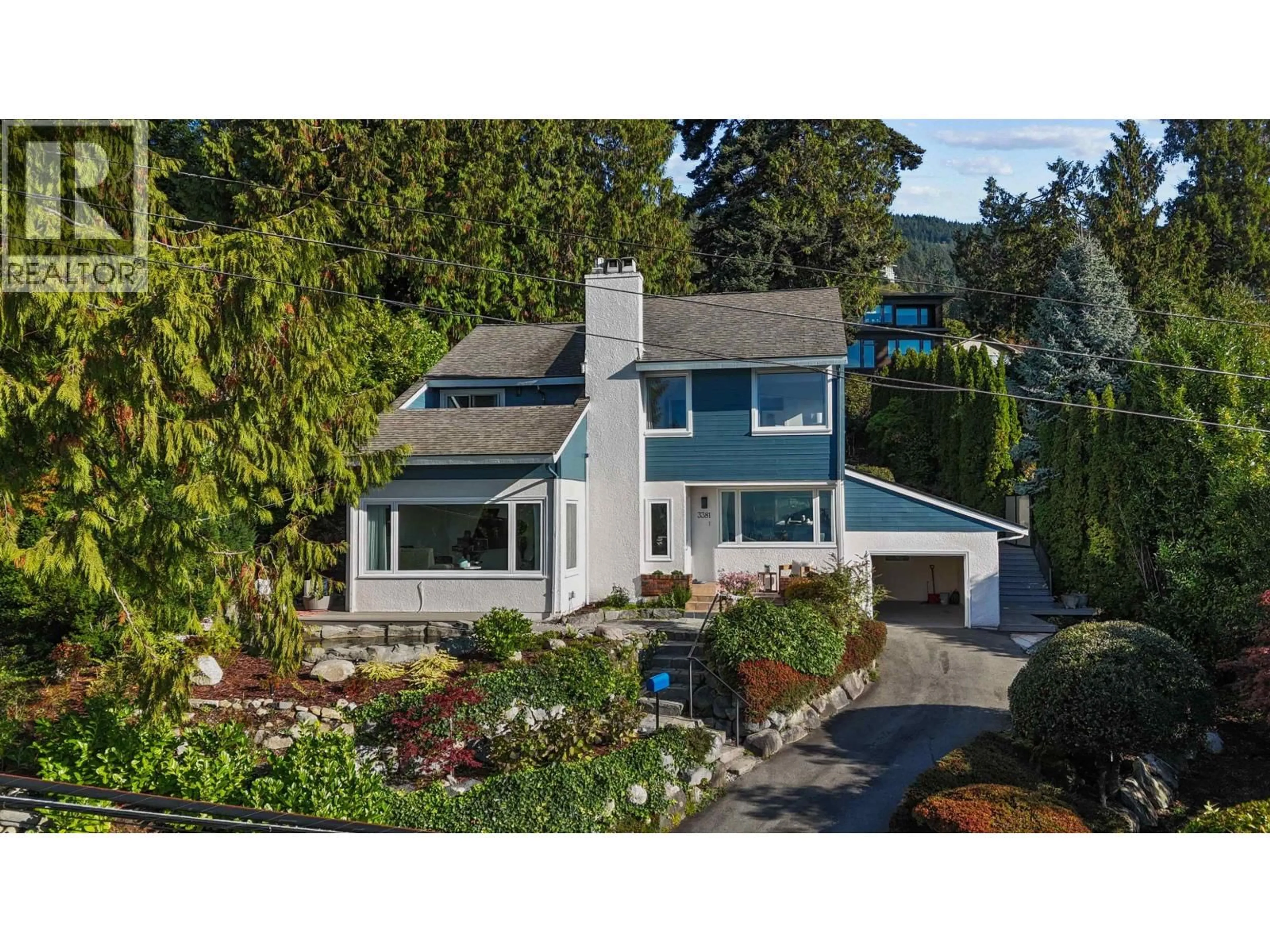 Home with vinyl exterior material, unknown for 3381 MATHERS AVENUE, West Vancouver British Columbia V7V2K6