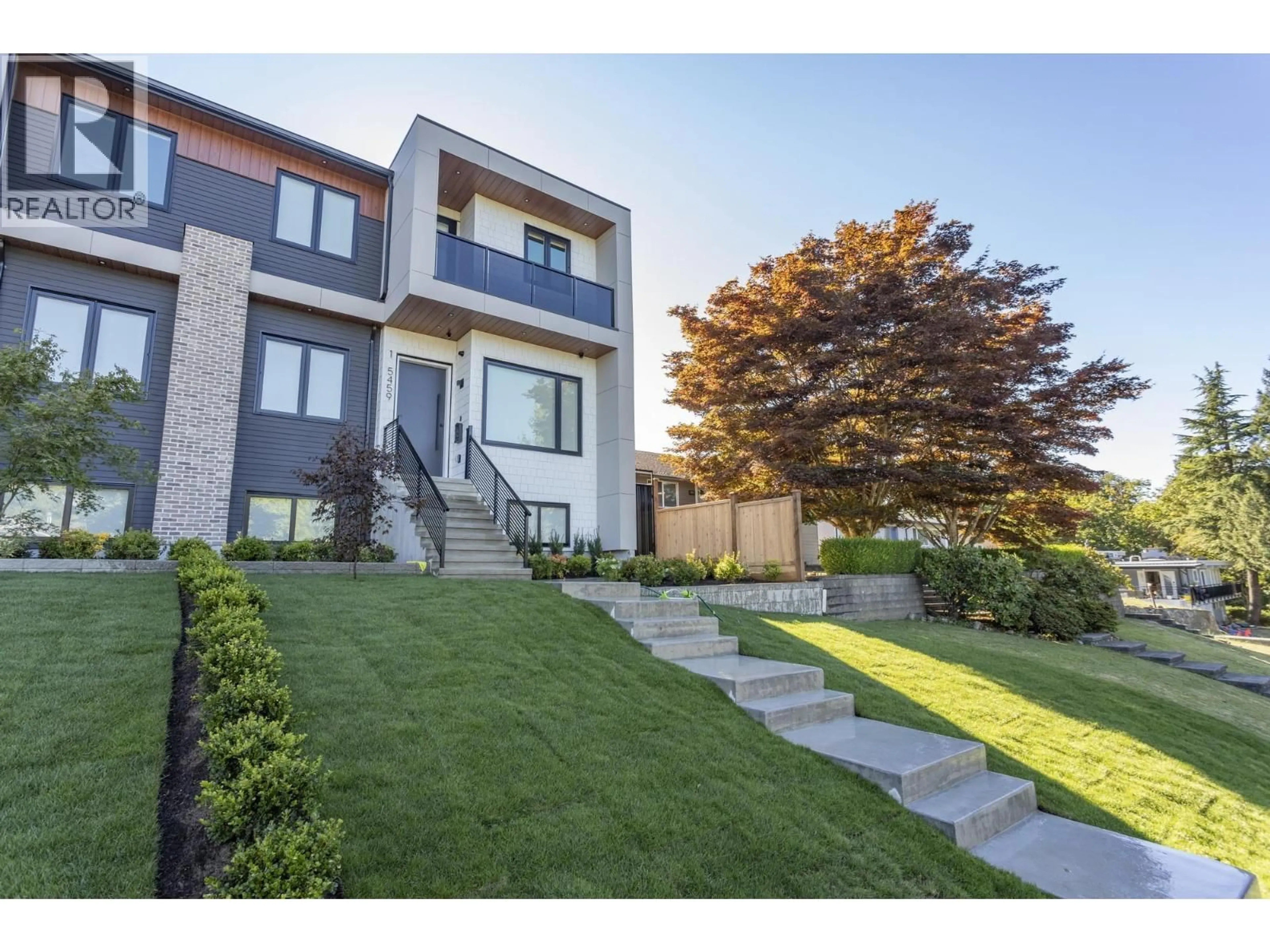Home with brick exterior material, unknown for 1 - 5459 FORGLEN DRIVE, Burnaby British Columbia V5H3K8