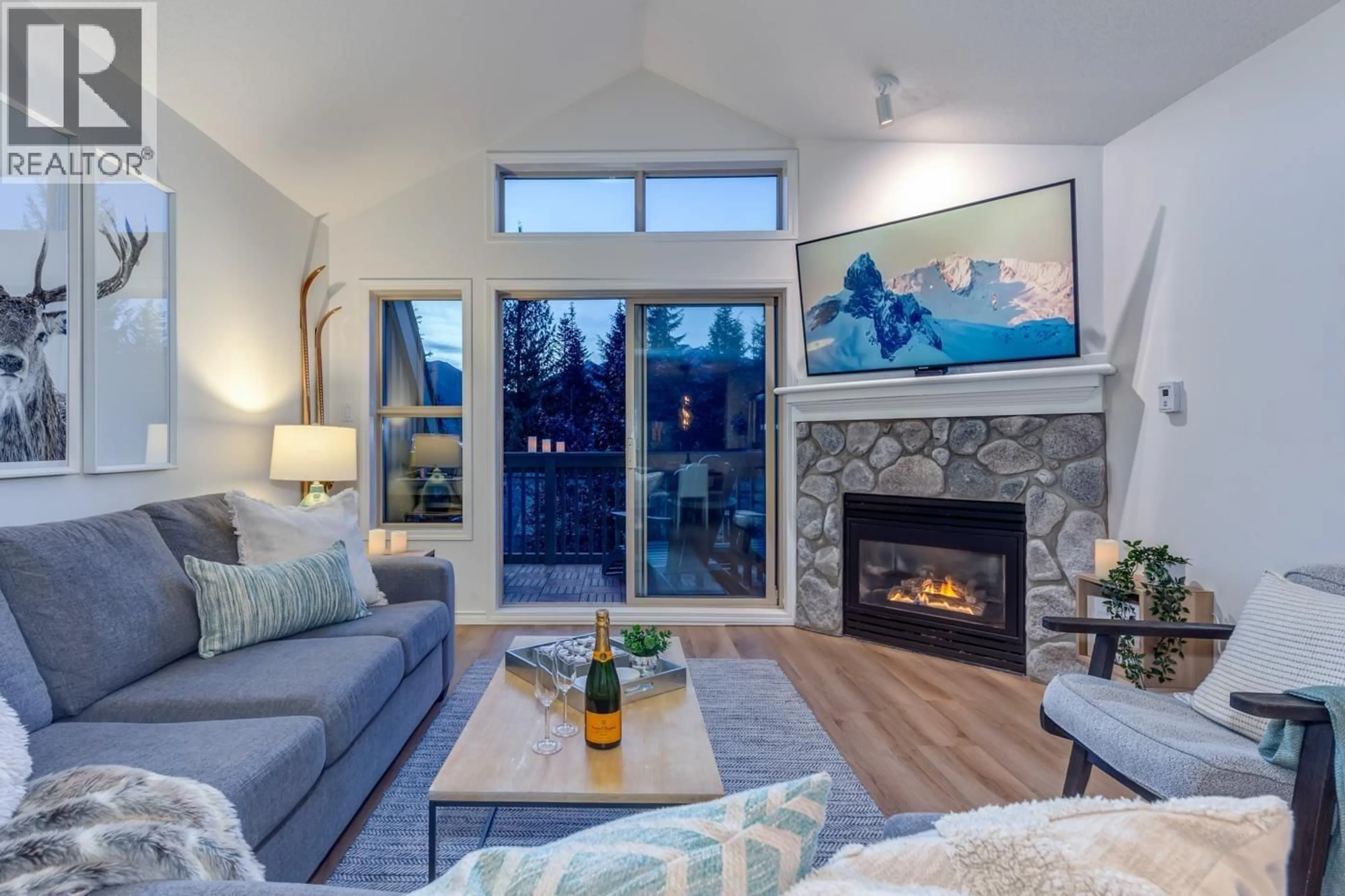 Living room with furniture, unknown for 7 - 4890 PAINTED CLIFF ROAD, Whistler British Columbia V8E1C9