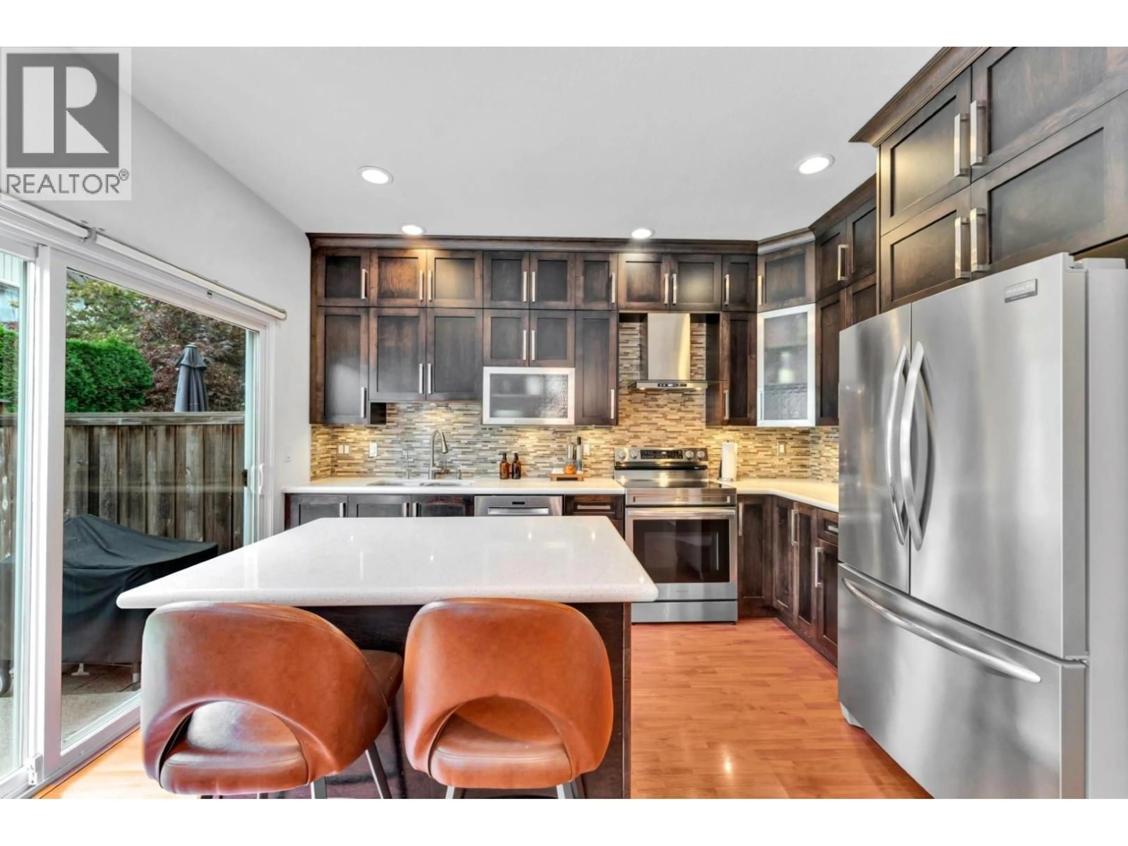 Contemporary kitchen, ceramic/tile floor for 142 - 1055 RIVERWOOD GATE, Port Coquitlam British Columbia V3B8C3