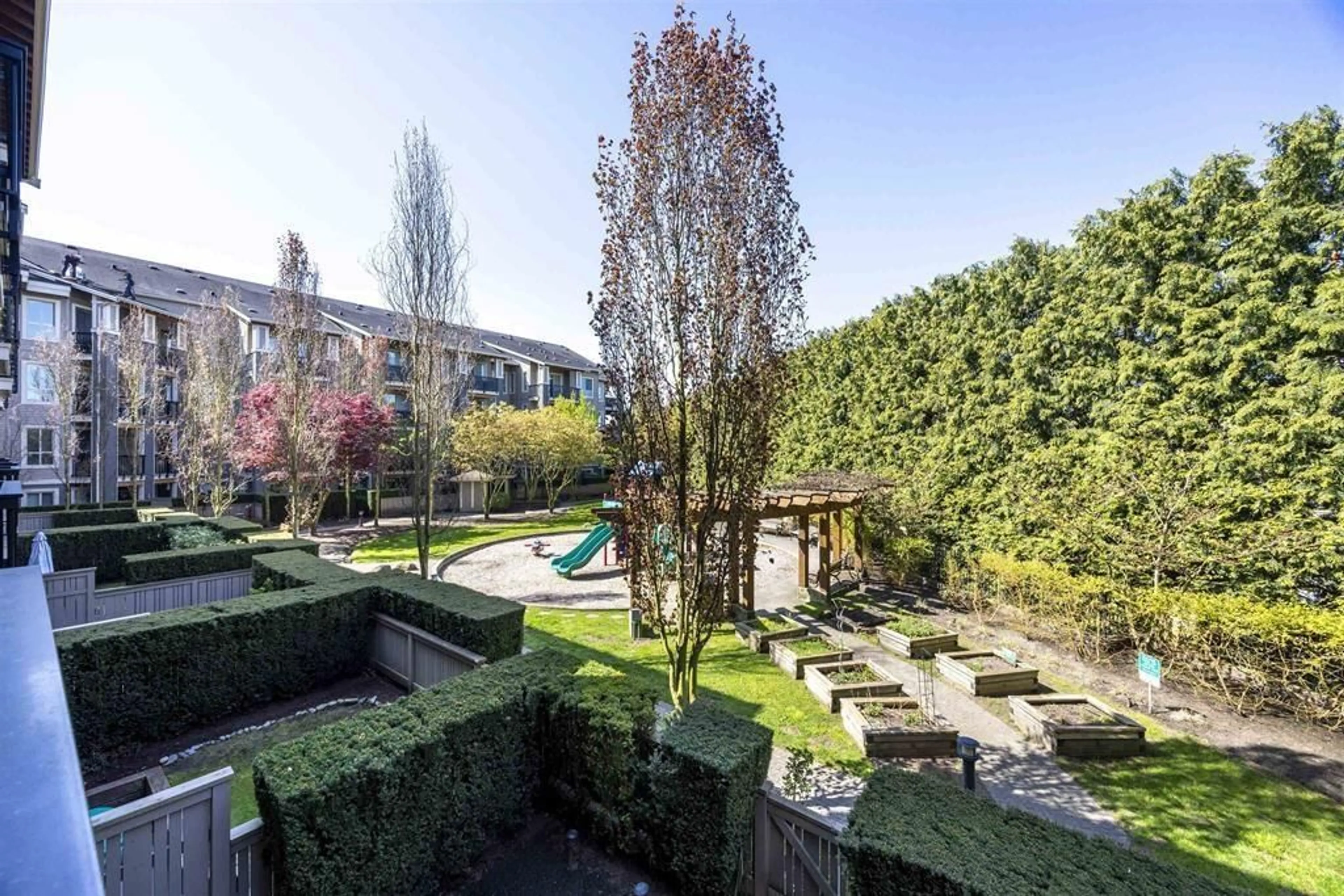 Patio, unknown for 207 - 5655 210A STREET, Langley British Columbia V3A0G4