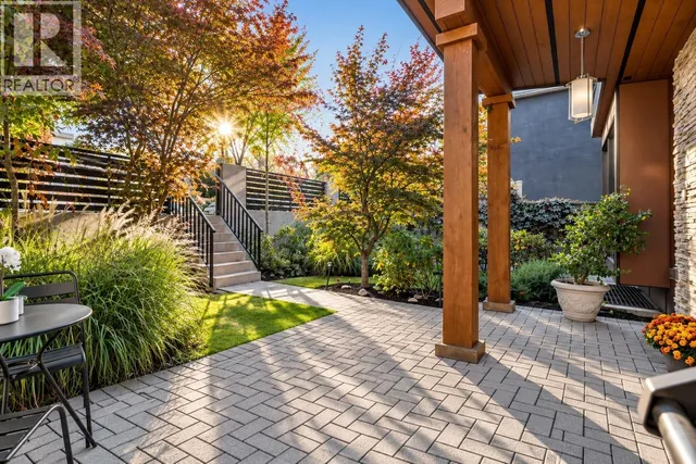 2 - 233 5TH STREET, North Vancouver 4