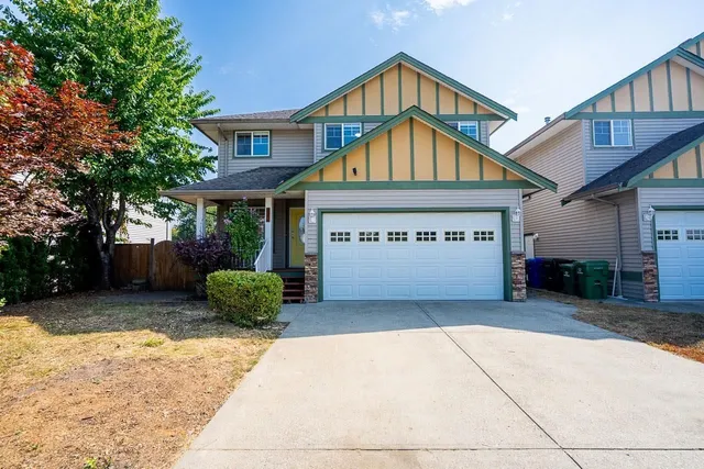 9570A HAZEL STREET, Chilliwack 2