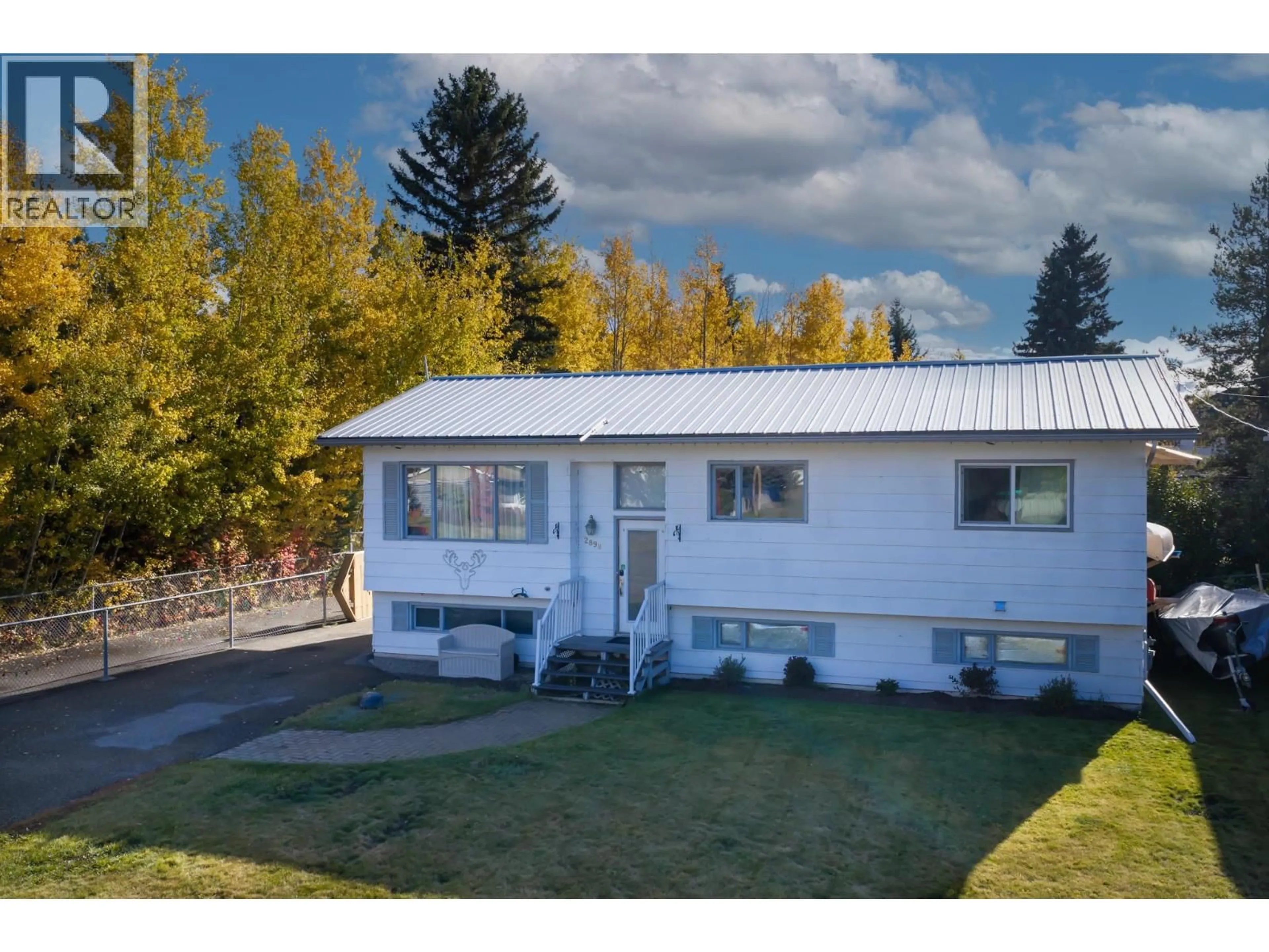 Home with vinyl exterior material, unknown for 2898 VICTORIA STREET, Vanderhoof British Columbia V0J3A0