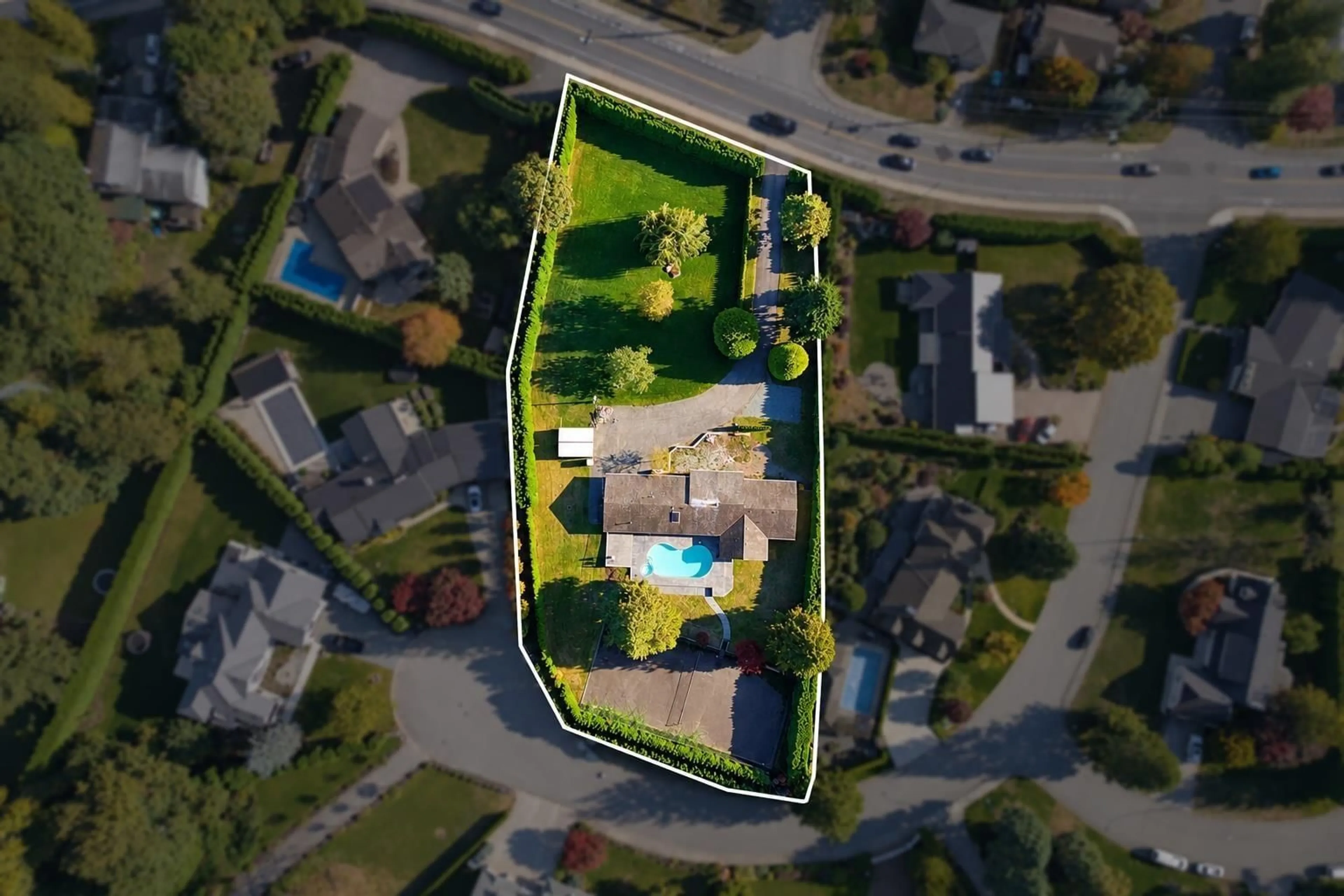 A pic from outside/outdoor area/front of a property/back of a property/a pic from drone, street for 35299 MCKEE ROAD, Abbotsford British Columbia V2S8M1