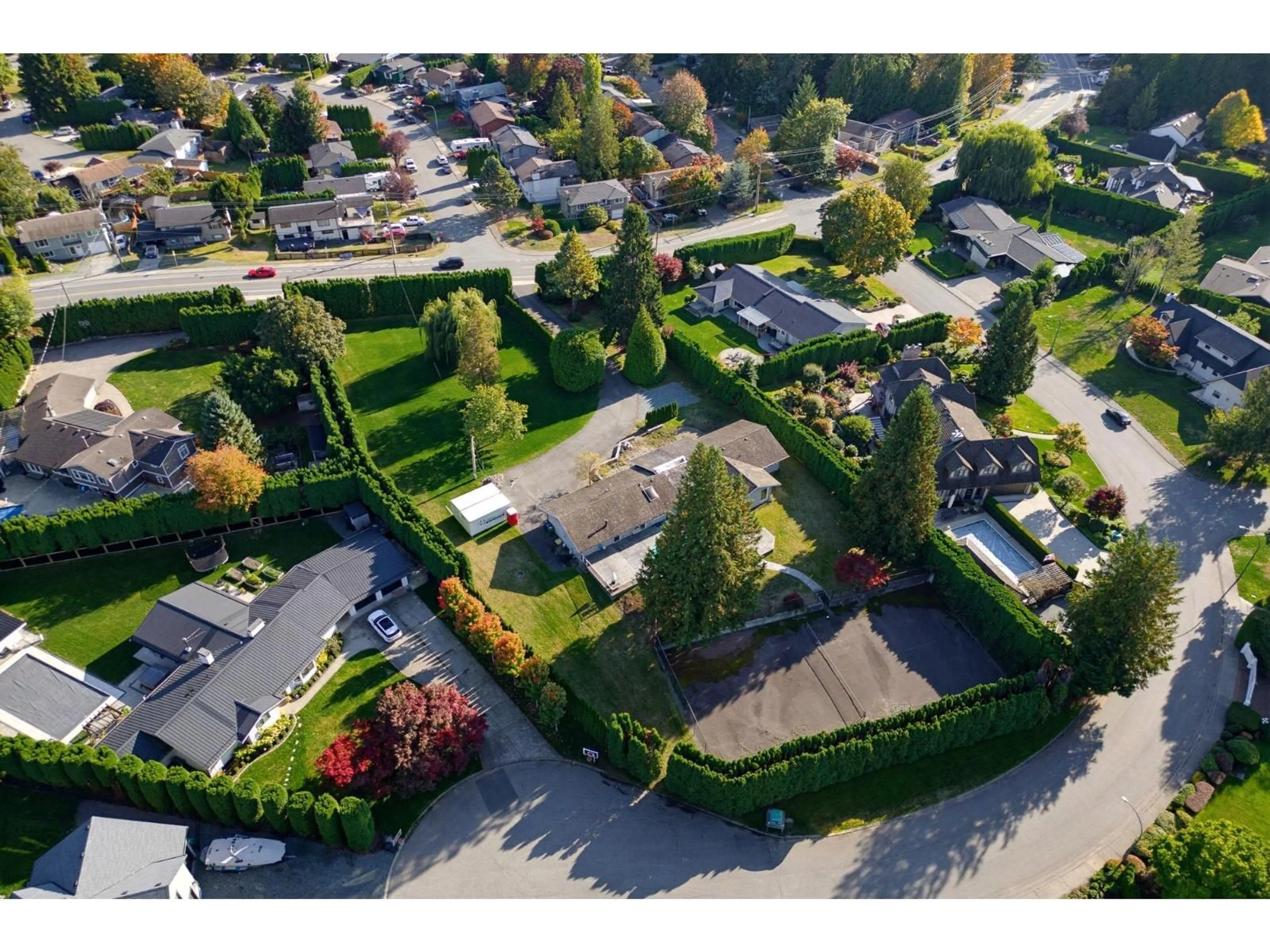 A pic from outside/outdoor area/front of a property/back of a property/a pic from drone, street for 35299 MCKEE ROAD, Abbotsford British Columbia V2S8M1