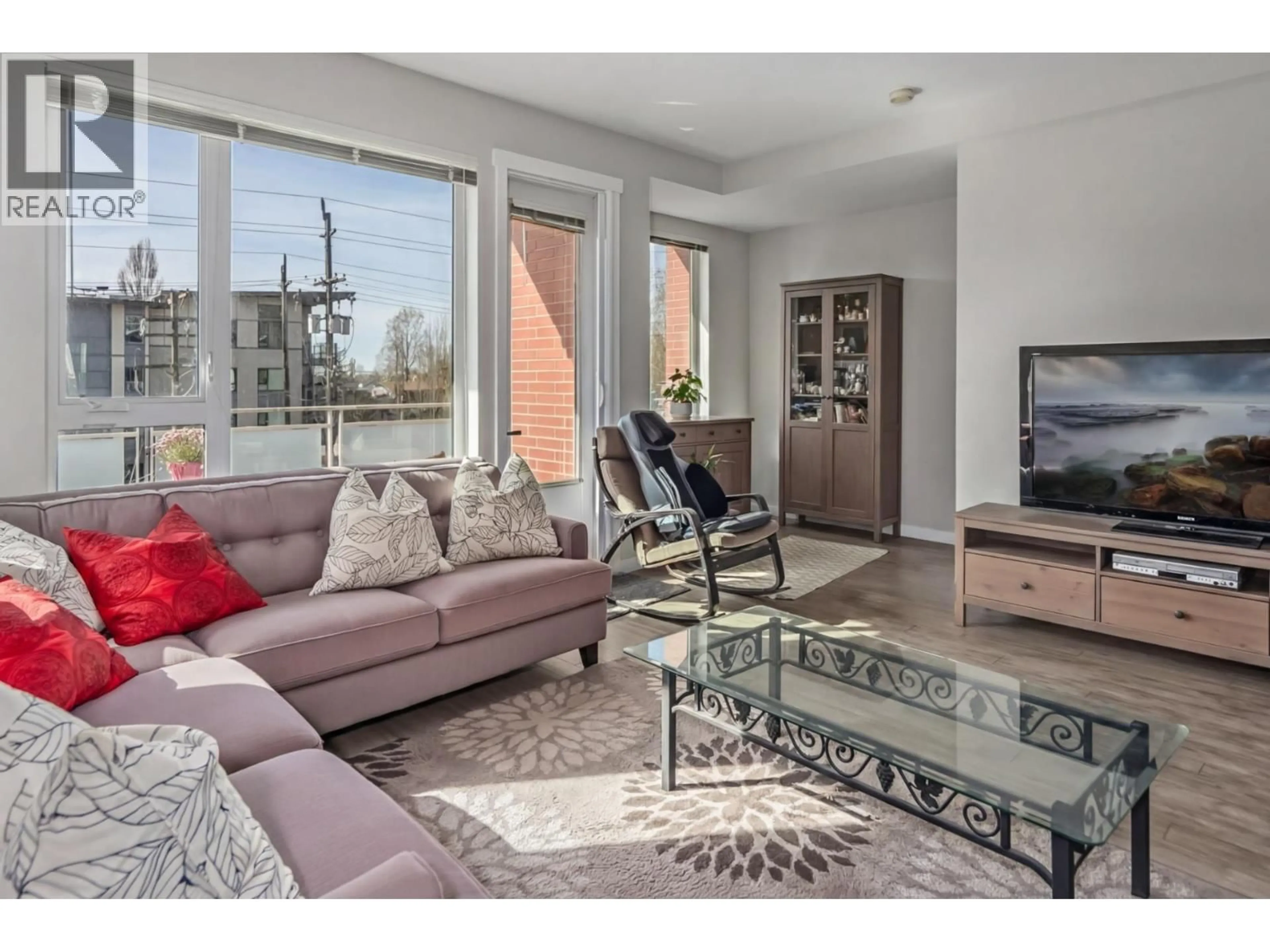 Living room with furniture, unknown for 3107 KENT AVENUE NORTH AVENUE, Vancouver British Columbia V5S4Y1