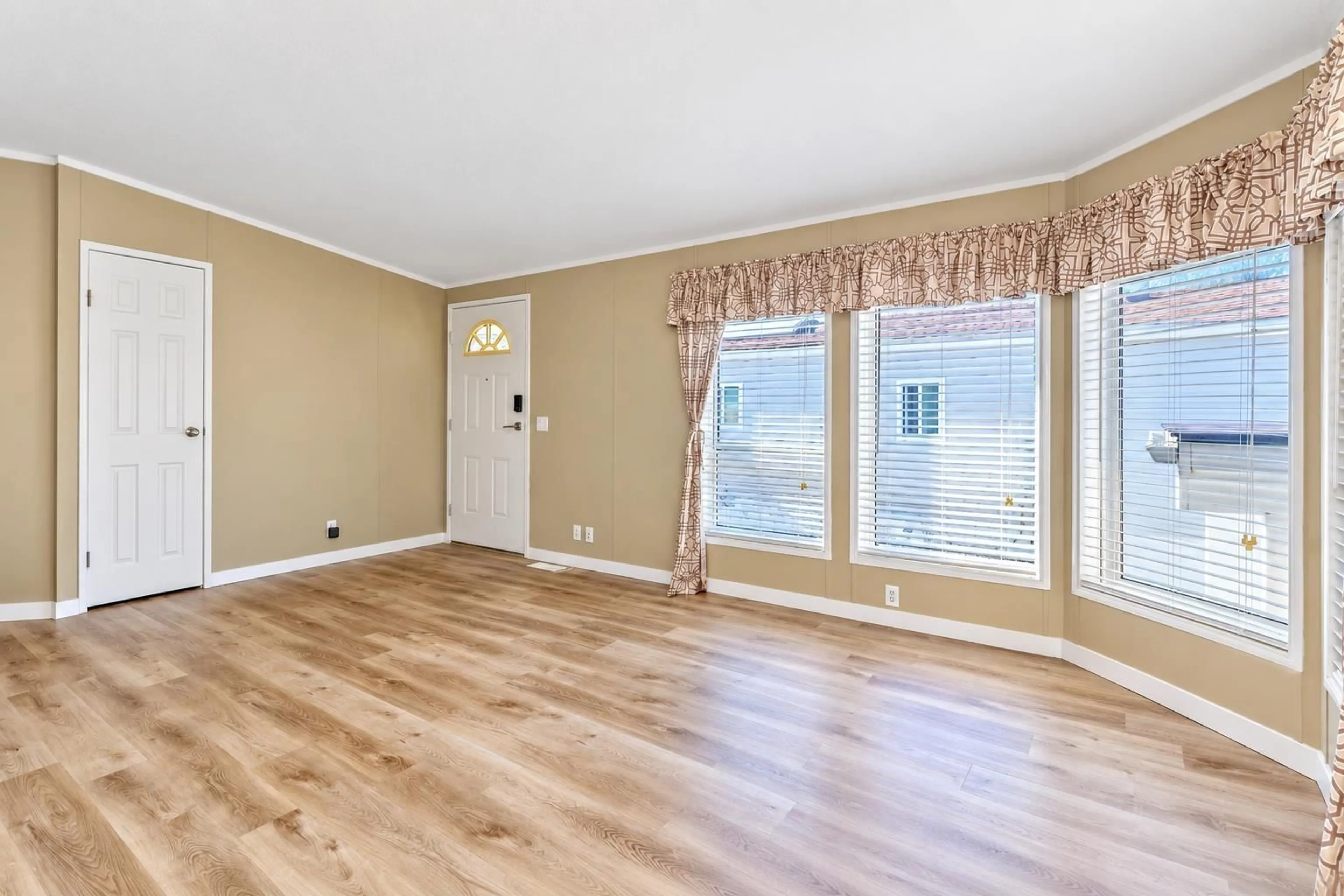 A pic of a room for 91 - 41168 LOUGHEED HIGHWAY, Mission British Columbia V0M1G0