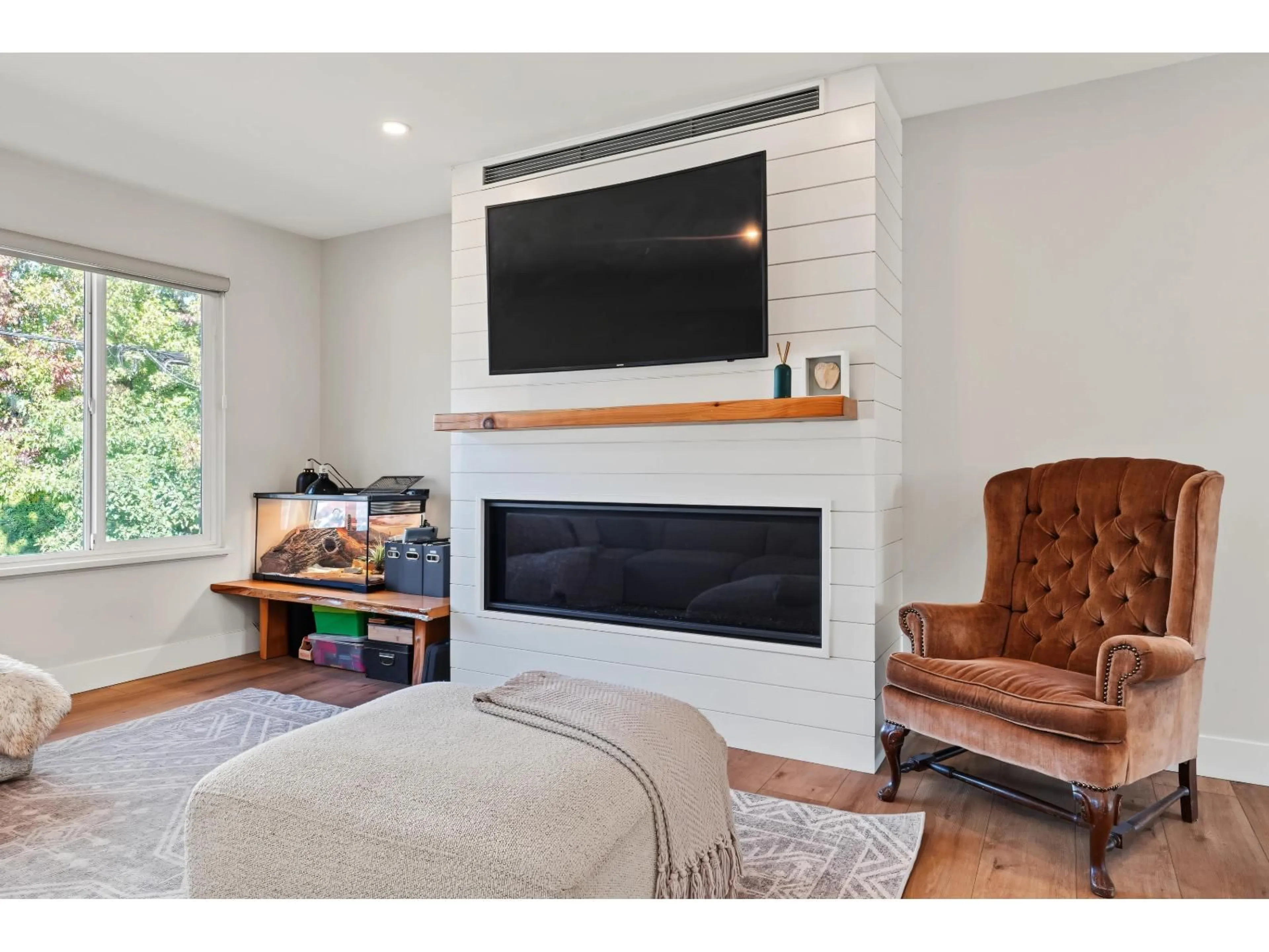 Home theater for 27292 29A AVENUE, Langley British Columbia V4W3J7