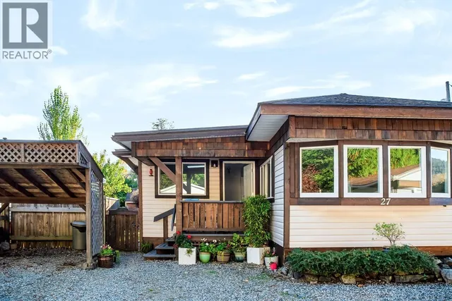 1413 SUNSHINE COAST HIGHWAY, Gibsons 3