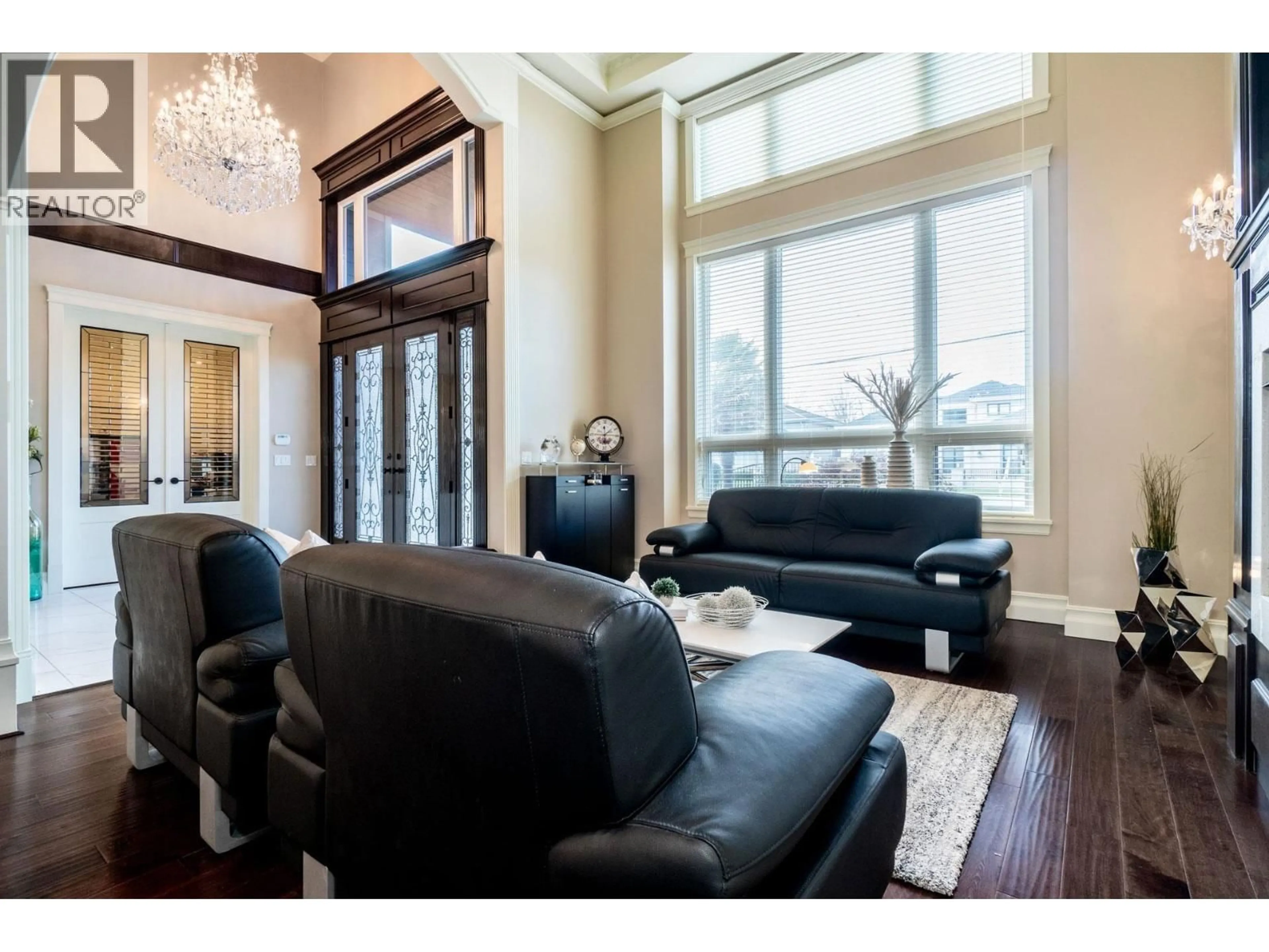 Living room with furniture, unknown for 9028 PINEWELL CRESCENT, Richmond British Columbia V7A2C6