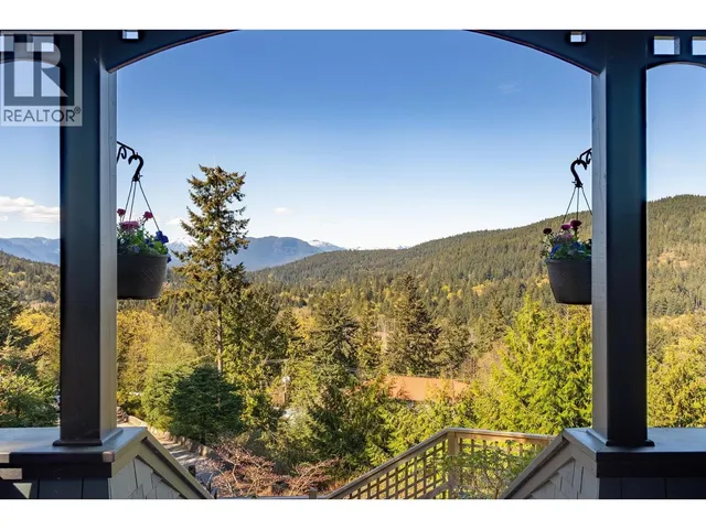 555 ROOCROFT LANE, Bowen Island 3