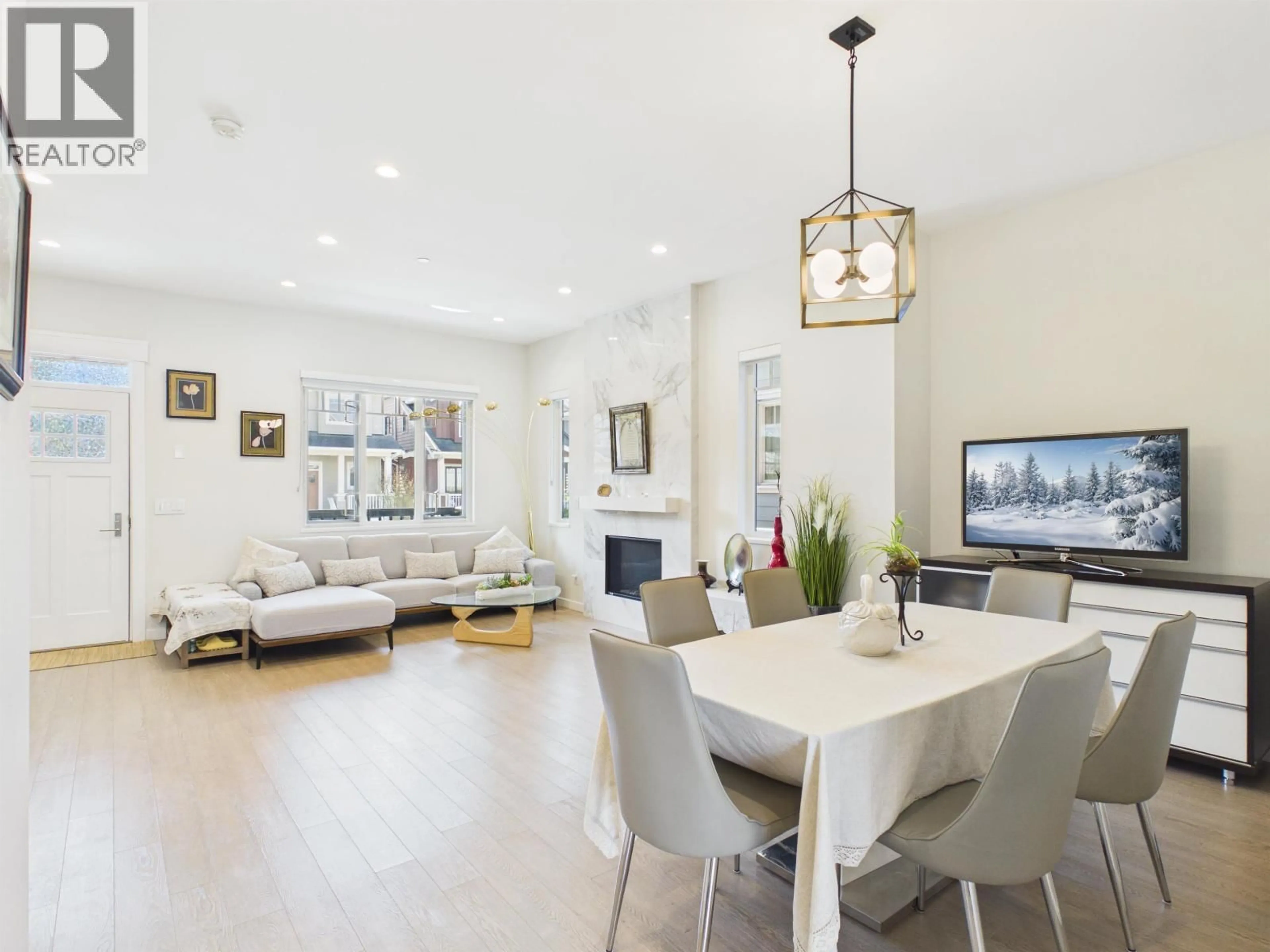 Dining room, unknown for 4705 HAZELNUT WAY, Tsawwassen British Columbia V4M4G2
