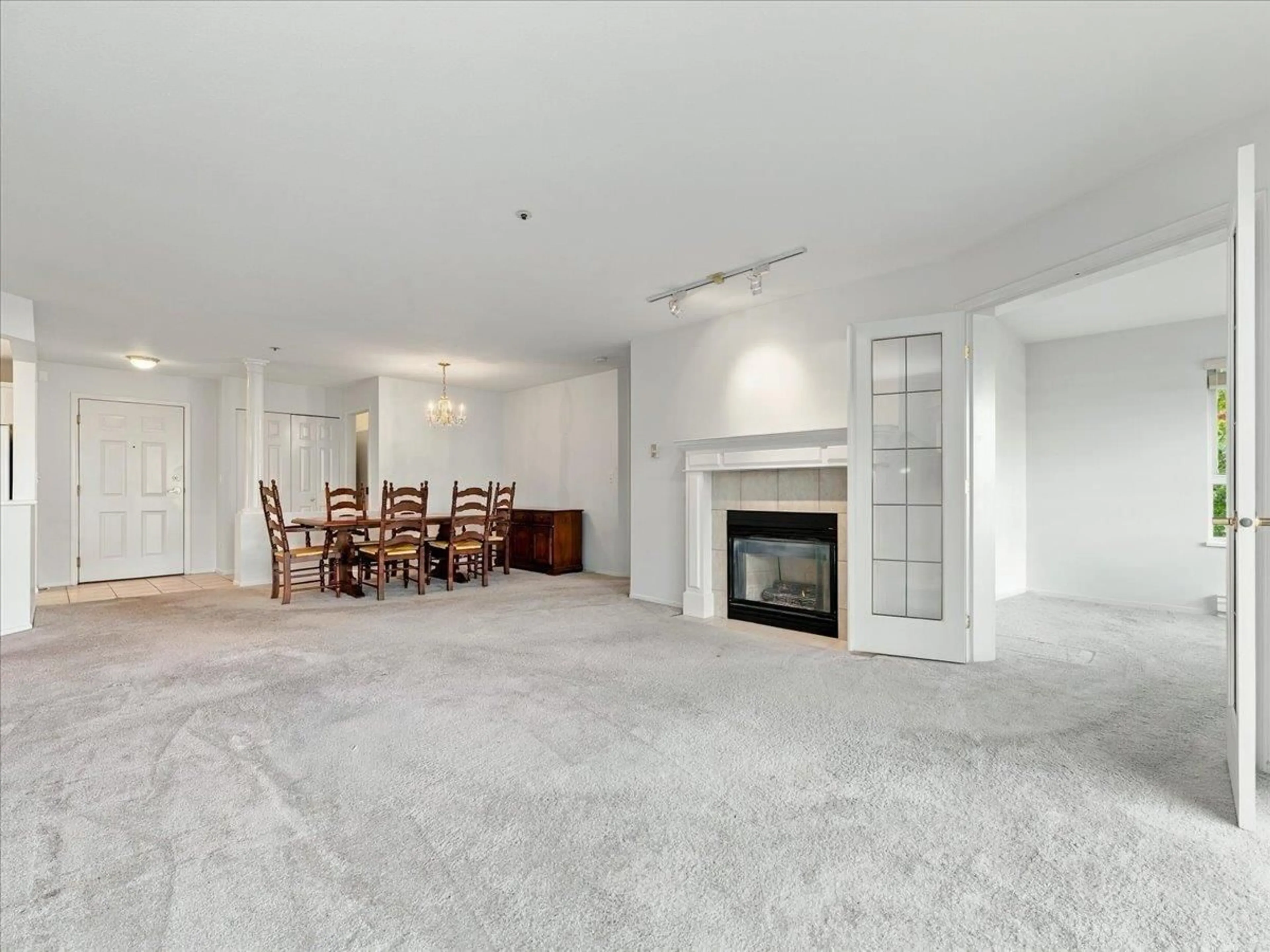 A pic of a room for 104 - 20217 MICHAUD CRESCENT, Langley British Columbia V3A8L1