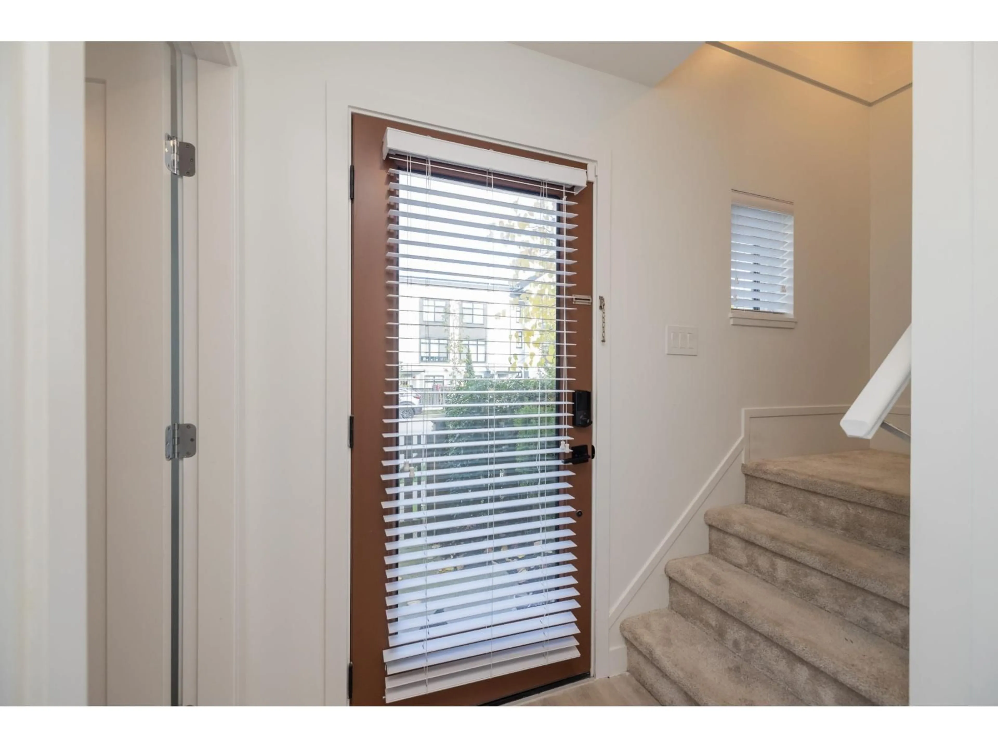 Indoor entryway for 105 - 20150 81 AVENUE, Langley British Columbia V2Y3L8