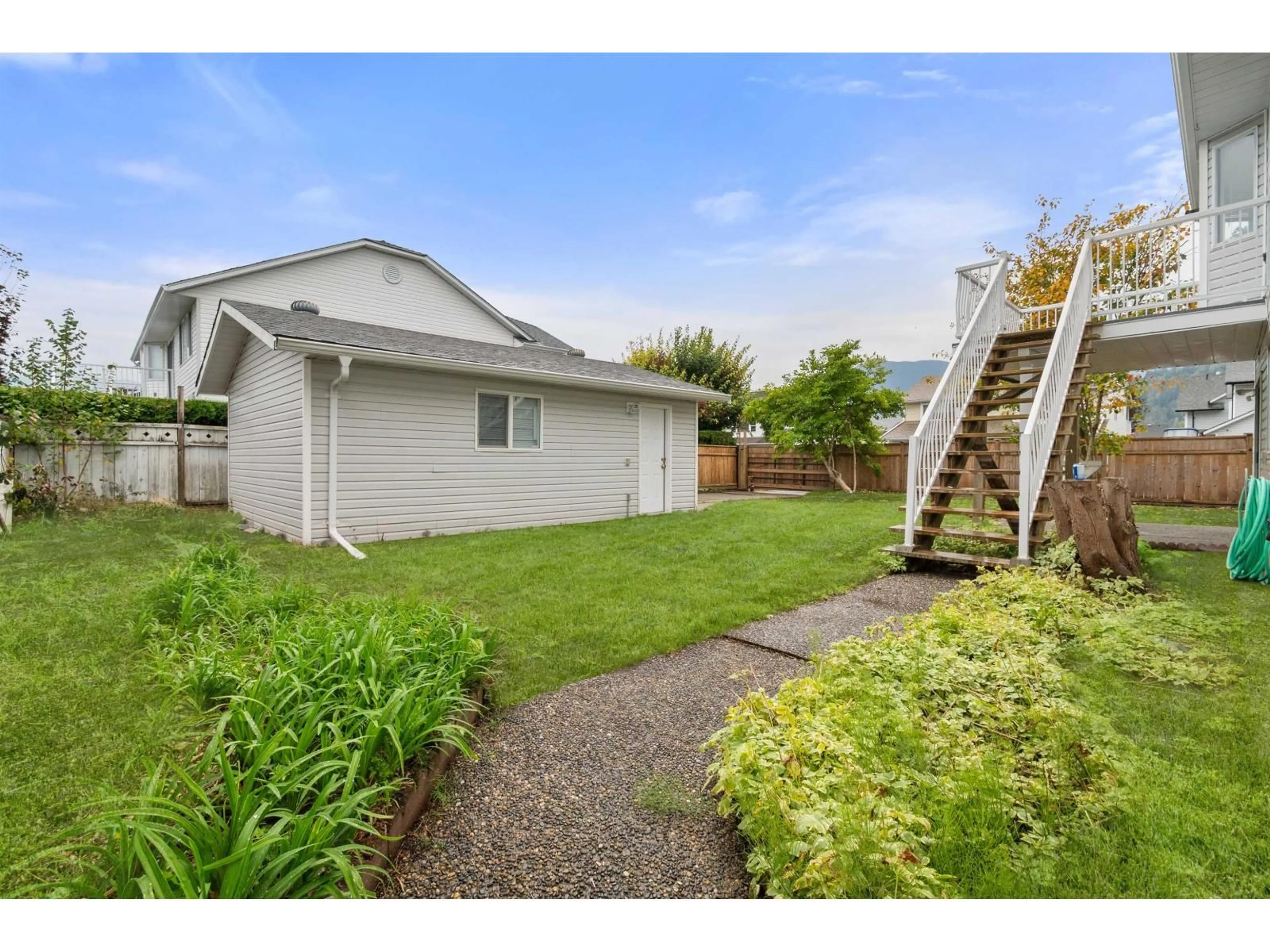Unknown for 5964 CAMBRIDGE STREET, Chilliwack British Columbia V2R2Y4