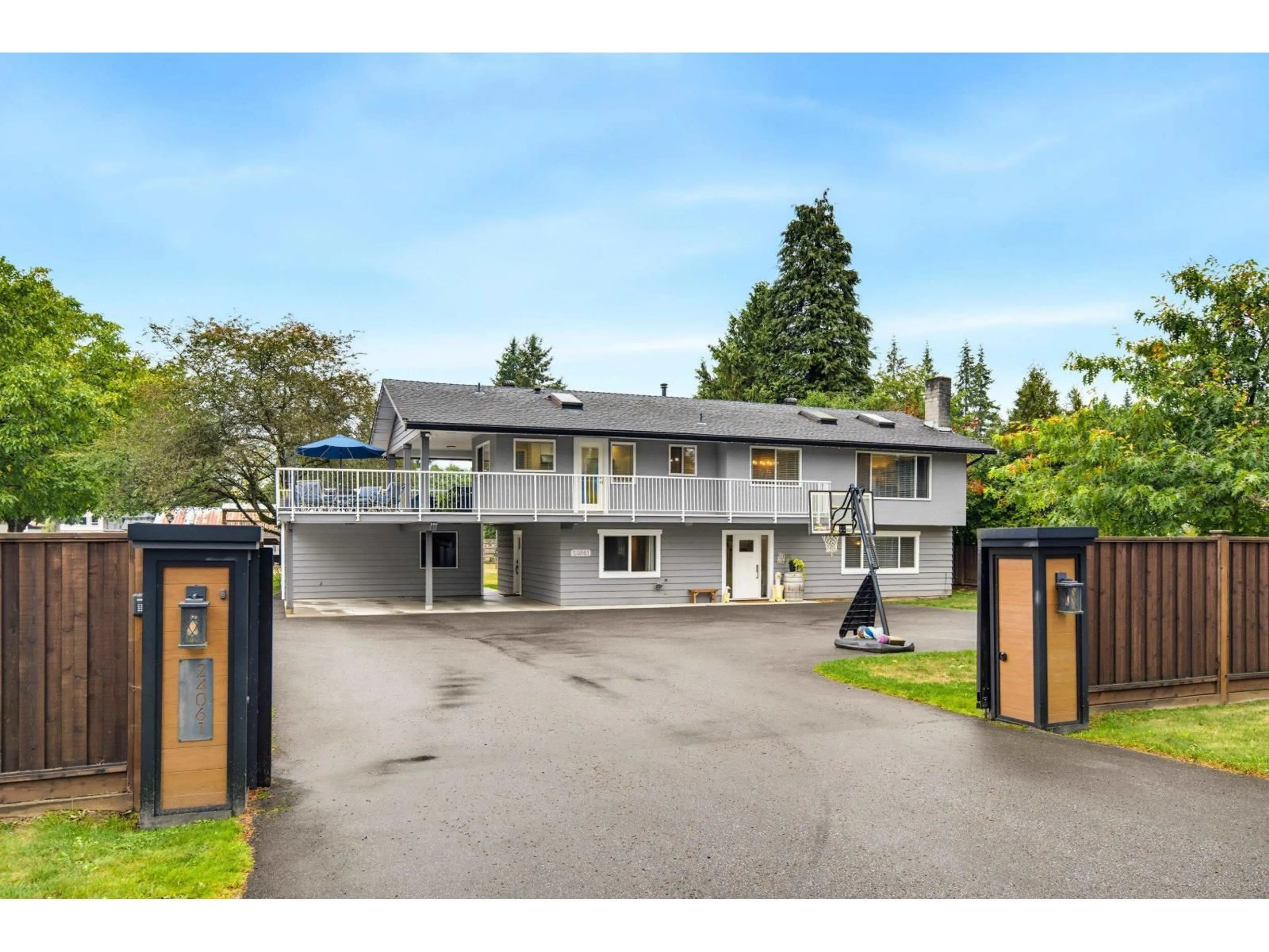 A pic from outside/outdoor area/front of a property/back of a property/a pic from drone, unknown for 24061 55 AVENUE, Langley British Columbia V2Z2N7