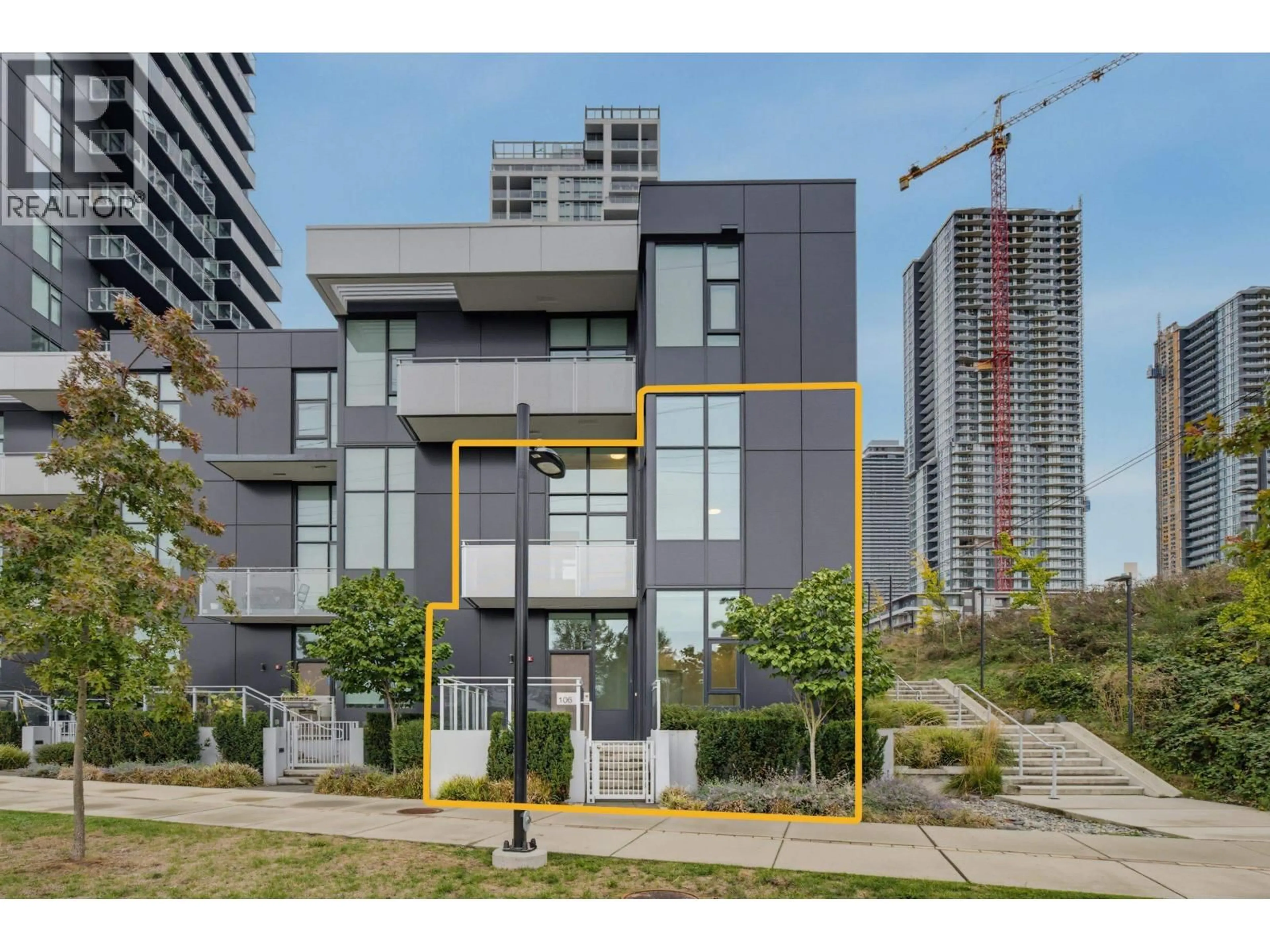 Unknown for 106 - 4433 ALASKA STREET, Burnaby British Columbia V5C5T3
