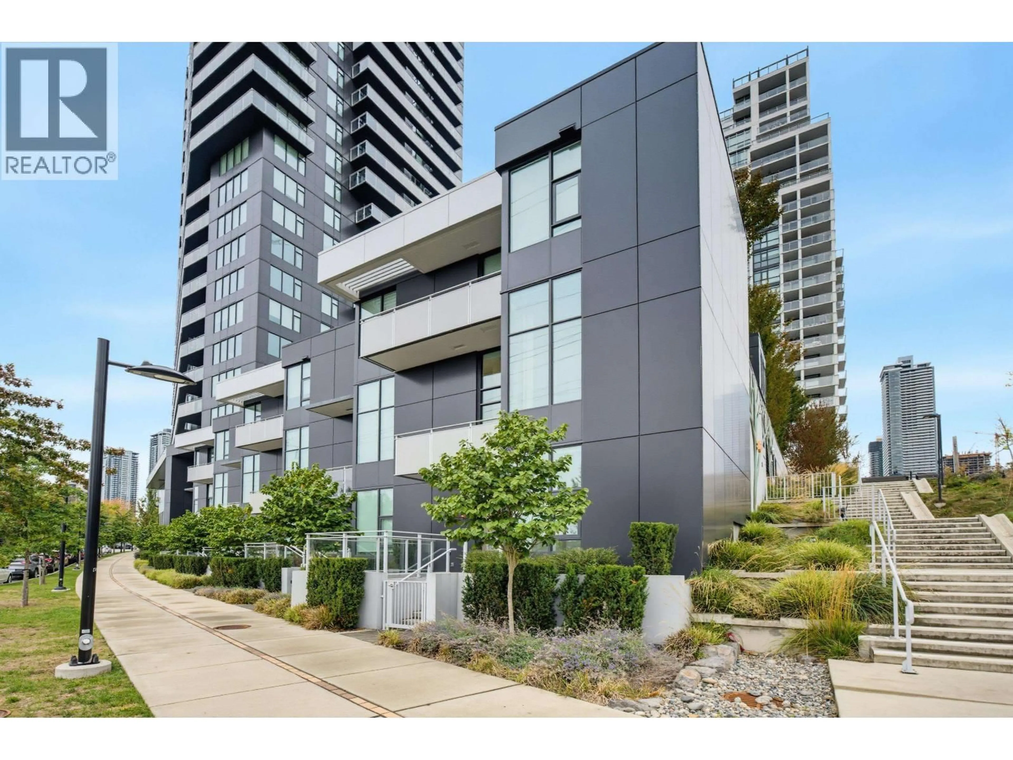 Unknown for 106 - 4433 ALASKA STREET, Burnaby British Columbia V5C5T3